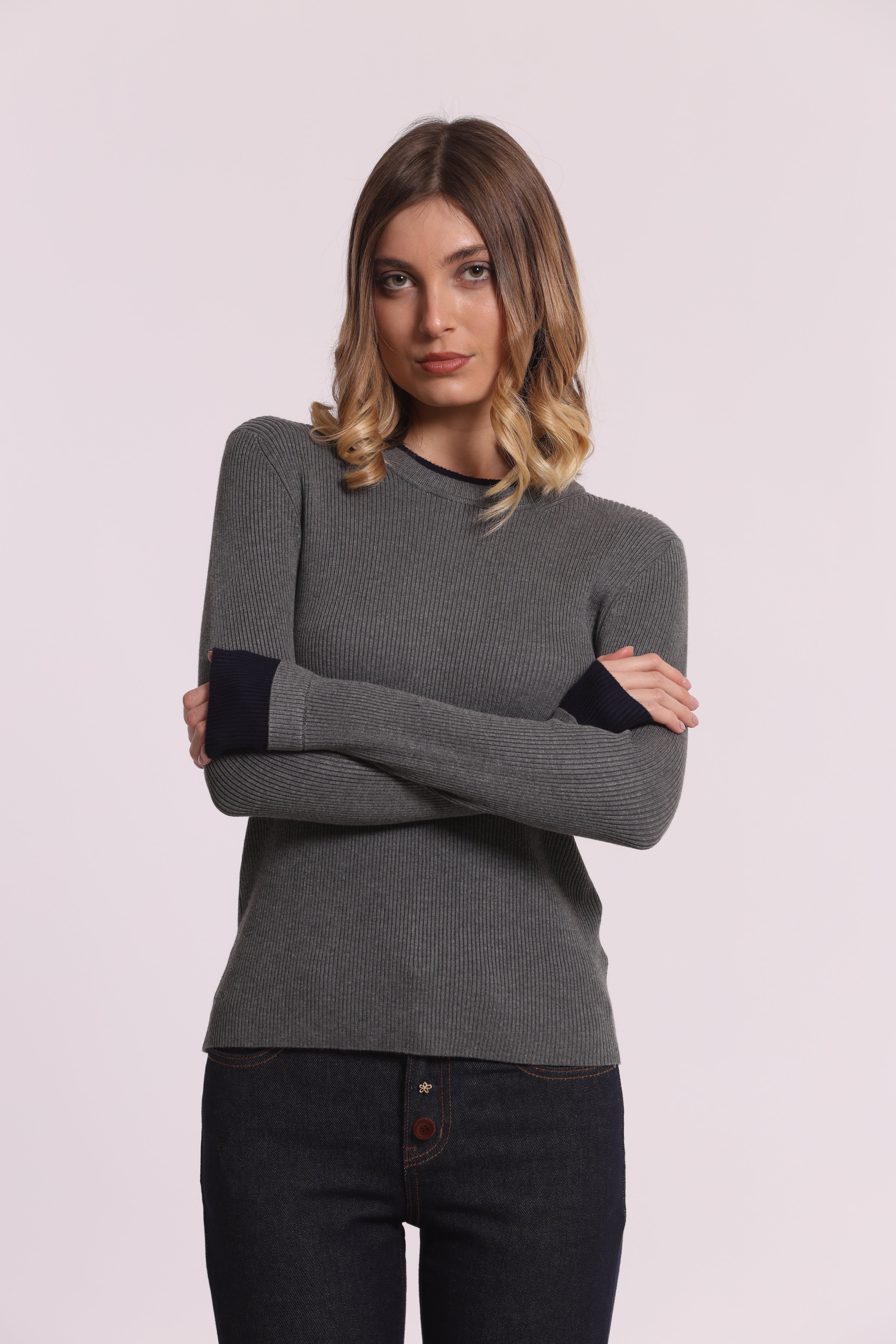 Mimi Mua Bicolor Scollo Tondo Maglia in Viscosa