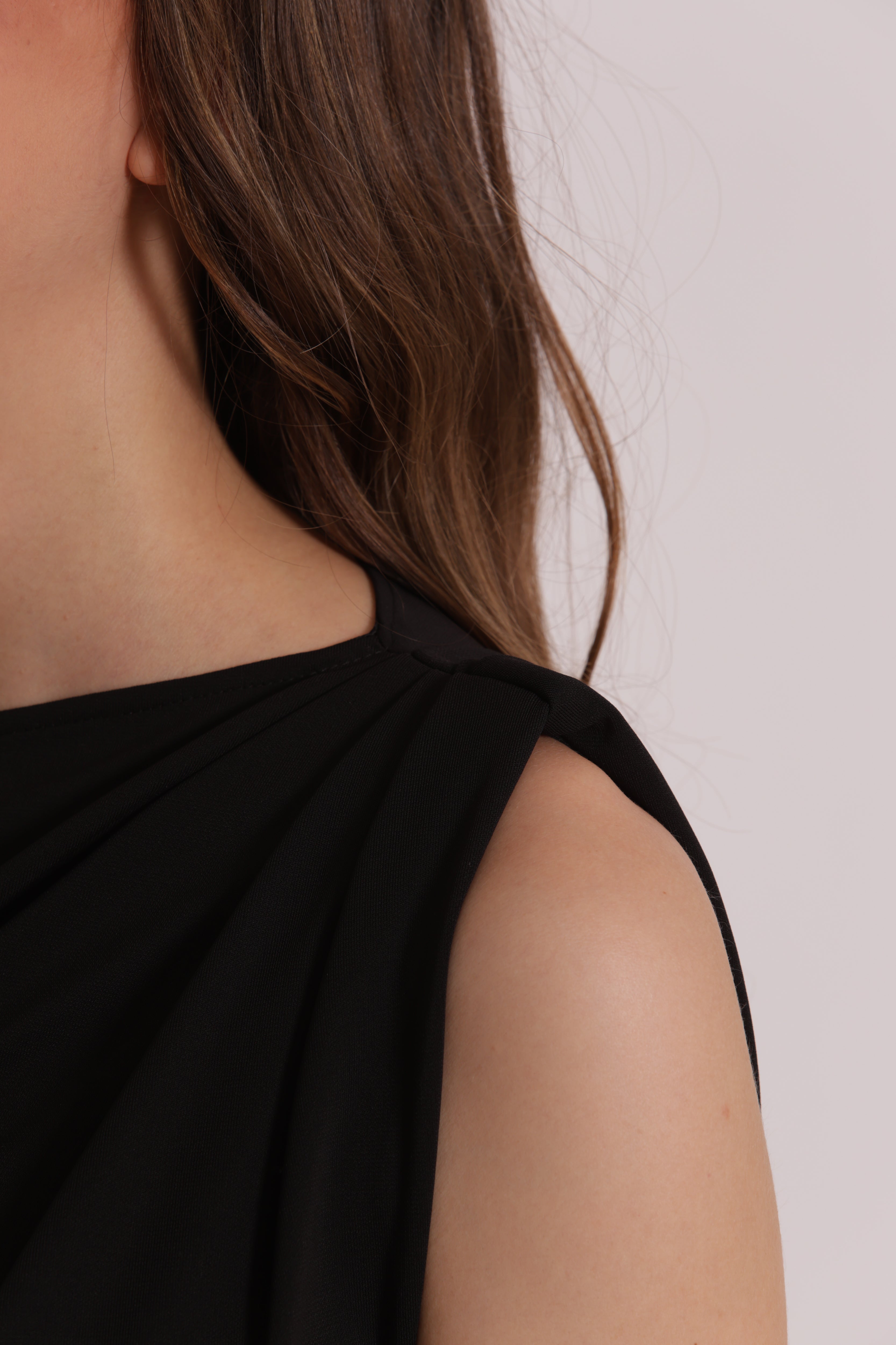Mimi Mua blusa spalla scesa elegante