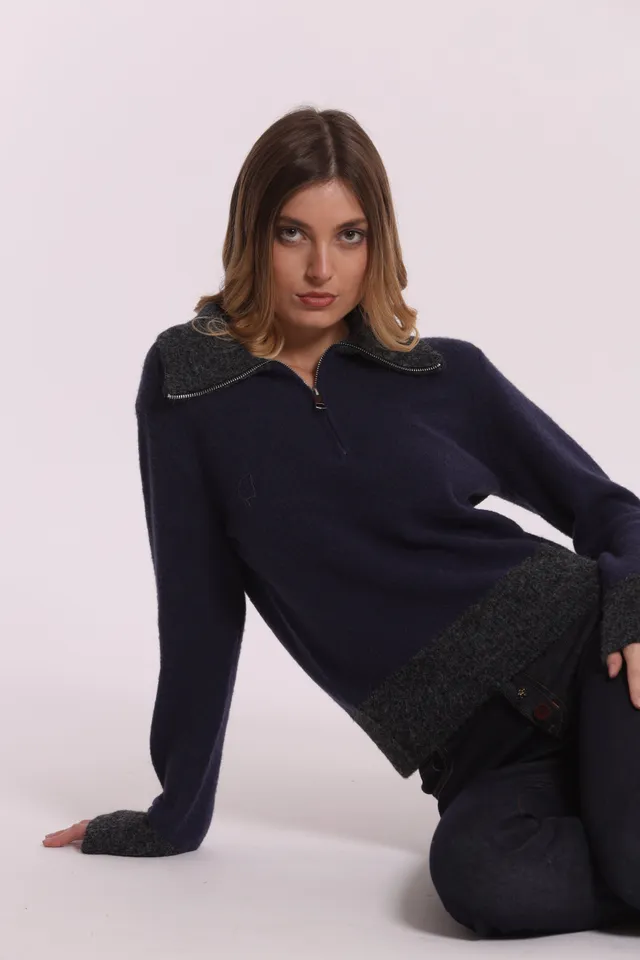 Mimi Mua maglia bicolor con zip blu calda