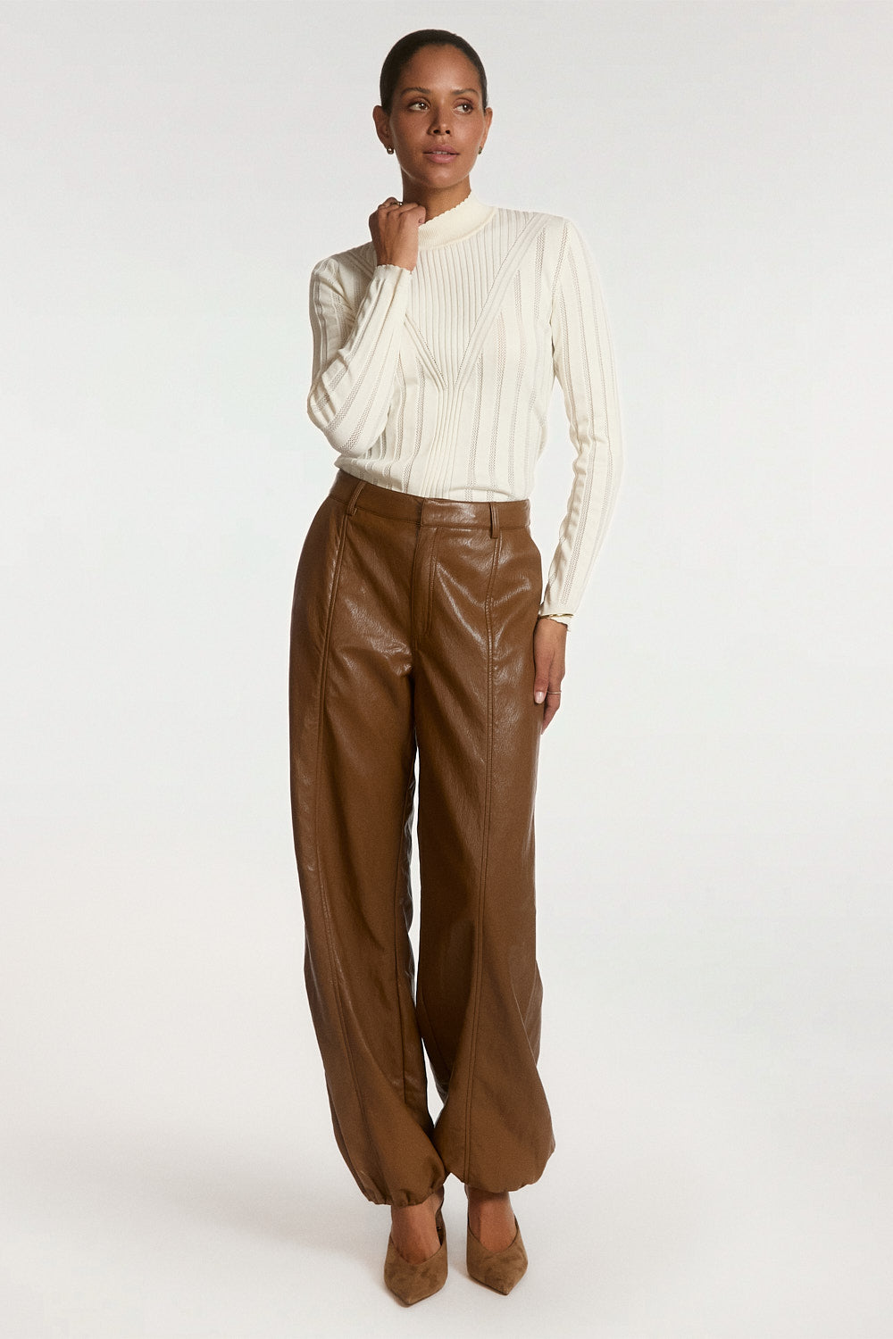 Aaiko Vida top crema collo alto maglia