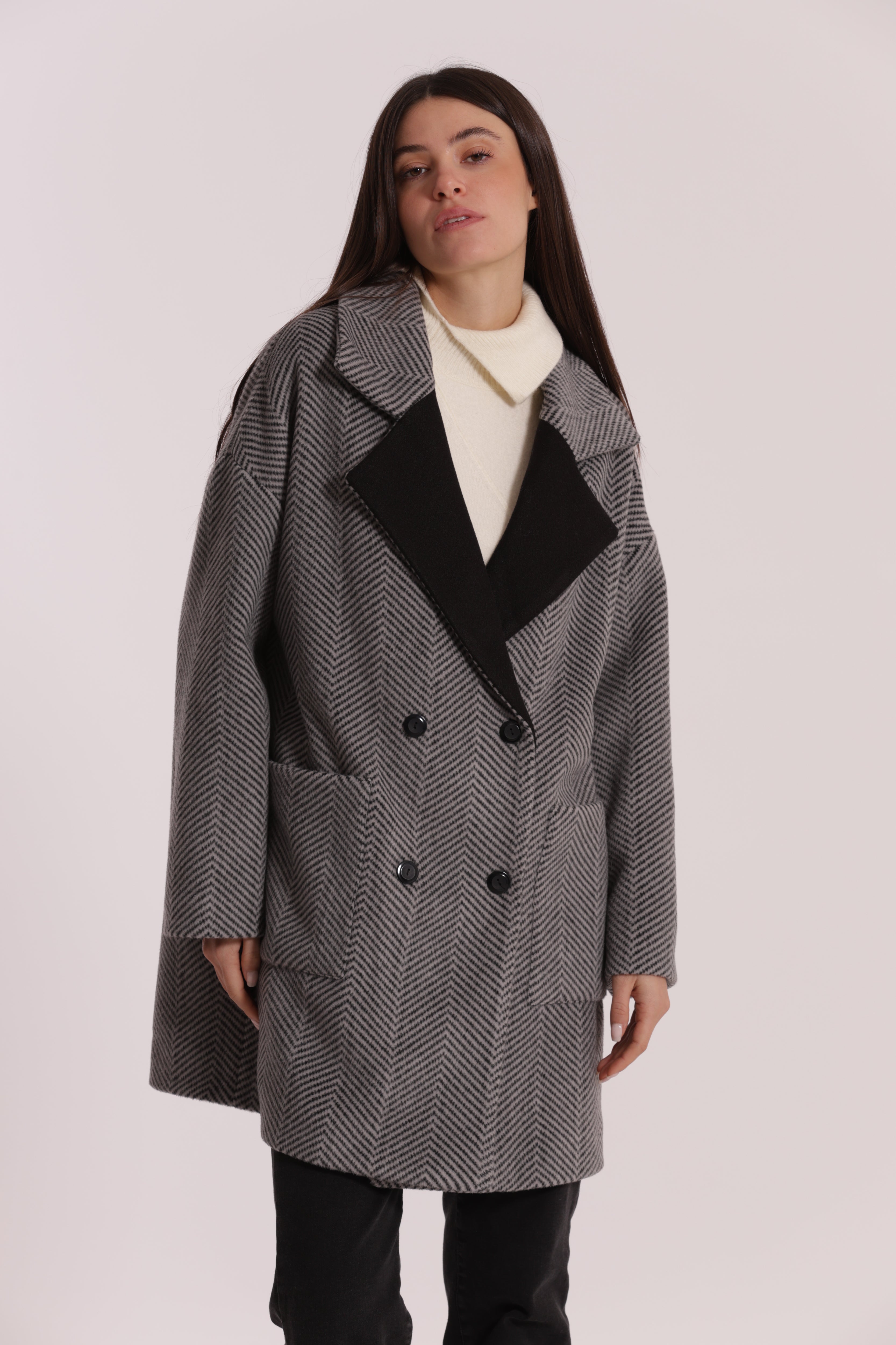Mimi Mua Cappotto Over Spigato Nero Grigio