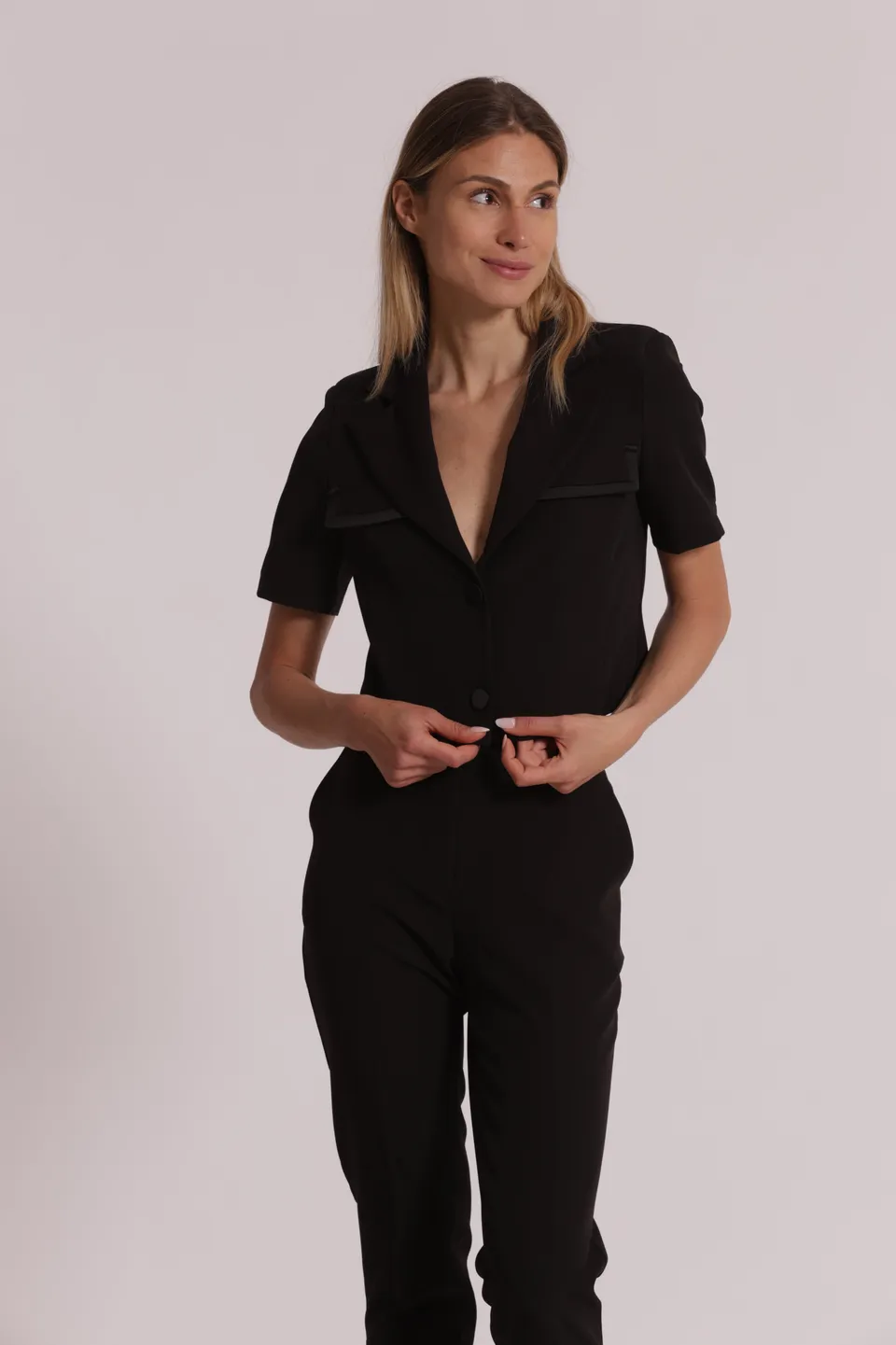 Mimi Mua Giacca Maniche Corte Tessuto Tecnico Nero