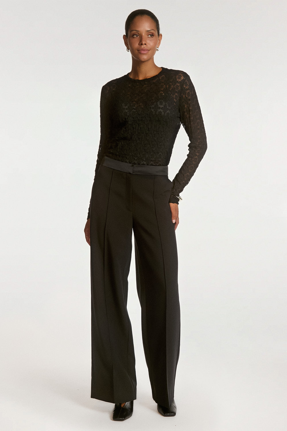 Aaiko Mason top pizzo nero floreale