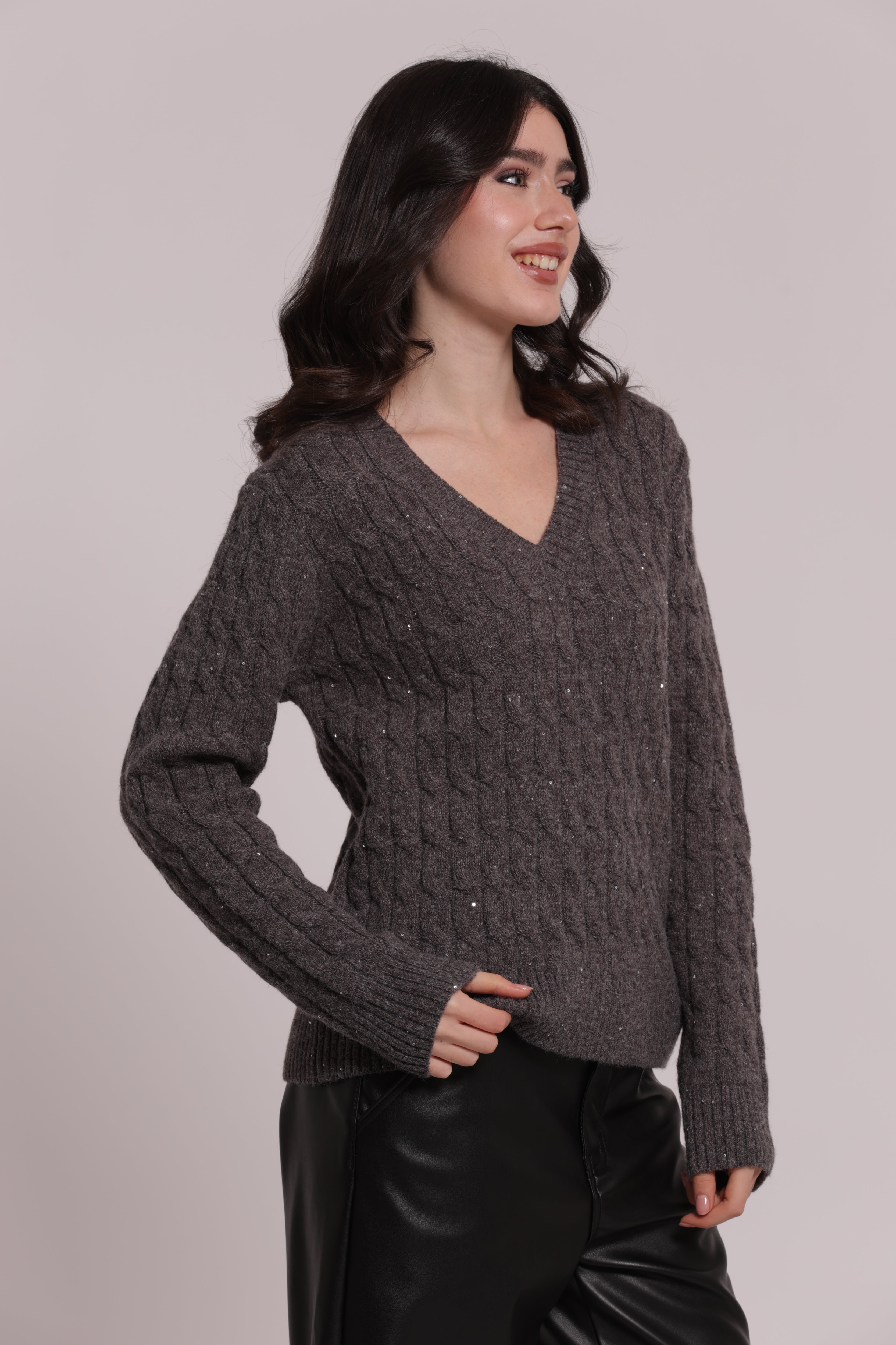 Mimi Mua maglia scollo a V treccia paillettes nera