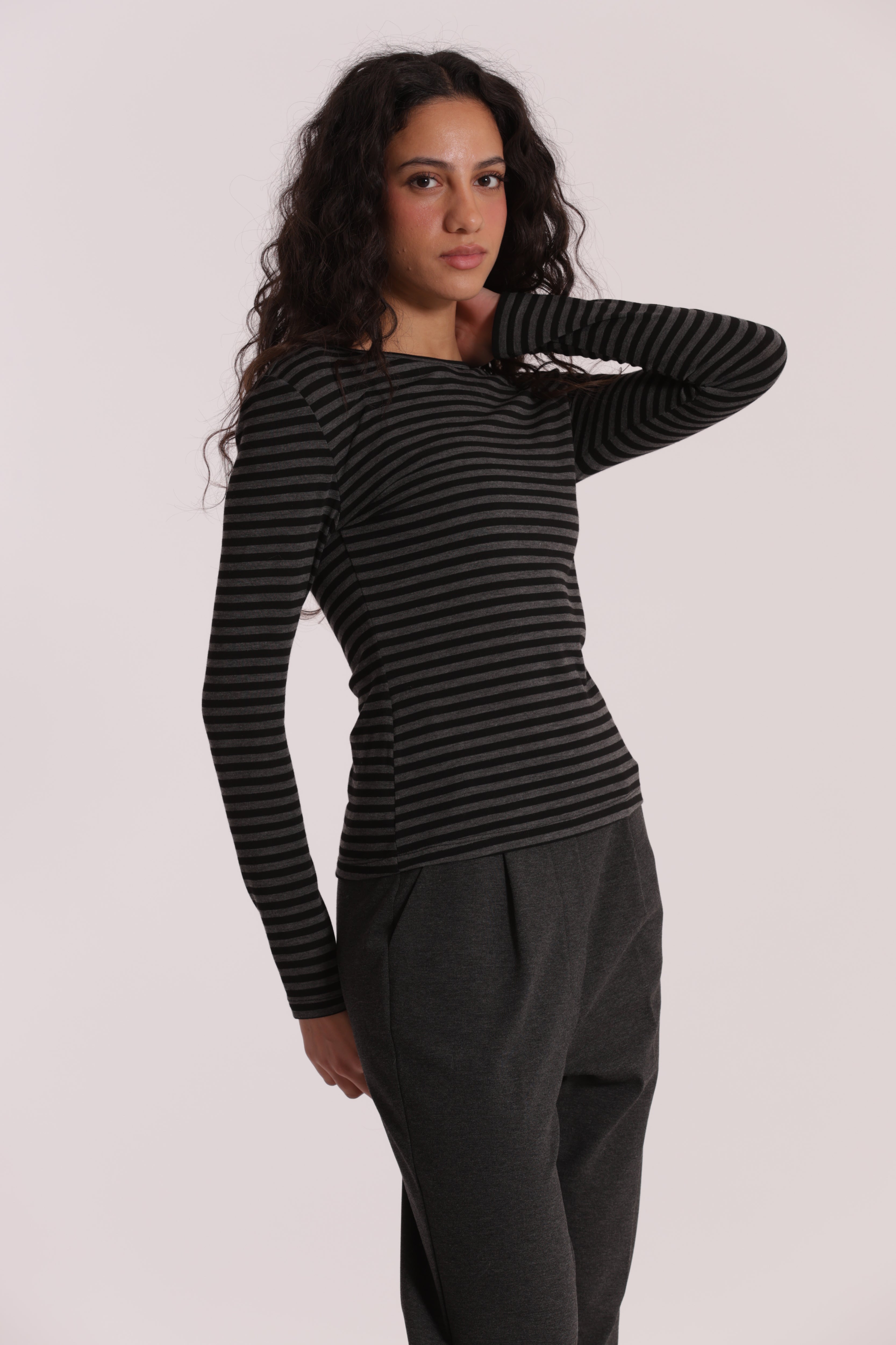 Mimi Mua Maglia Righe Scollo Tondo Nero Grigio