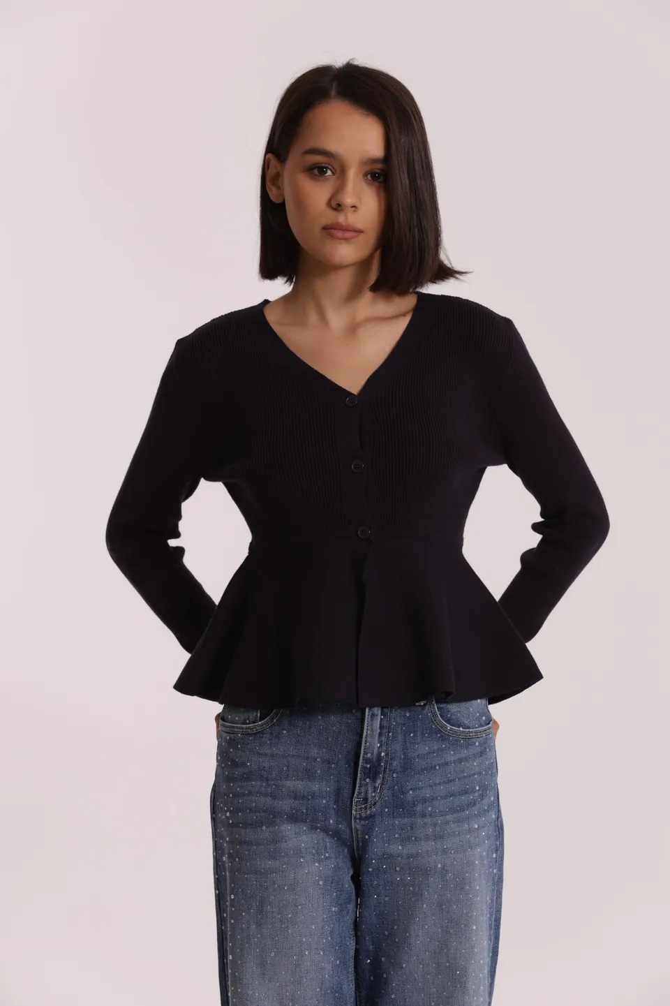 Mimi Mua cardigan svasato bottoni nero morbido