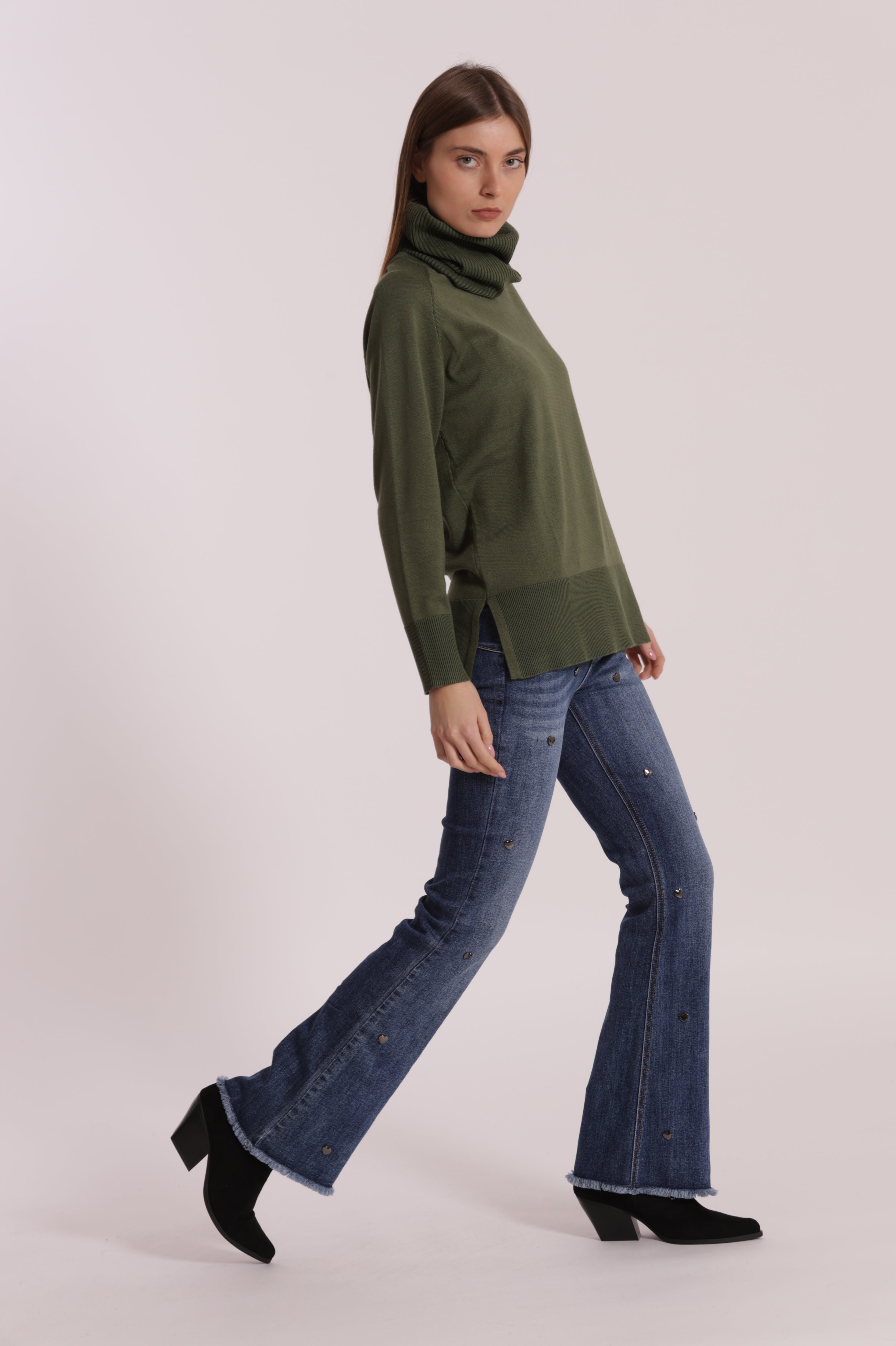Mimi Mua Jeans Flare con Borchie Cuore Blu Medio denim