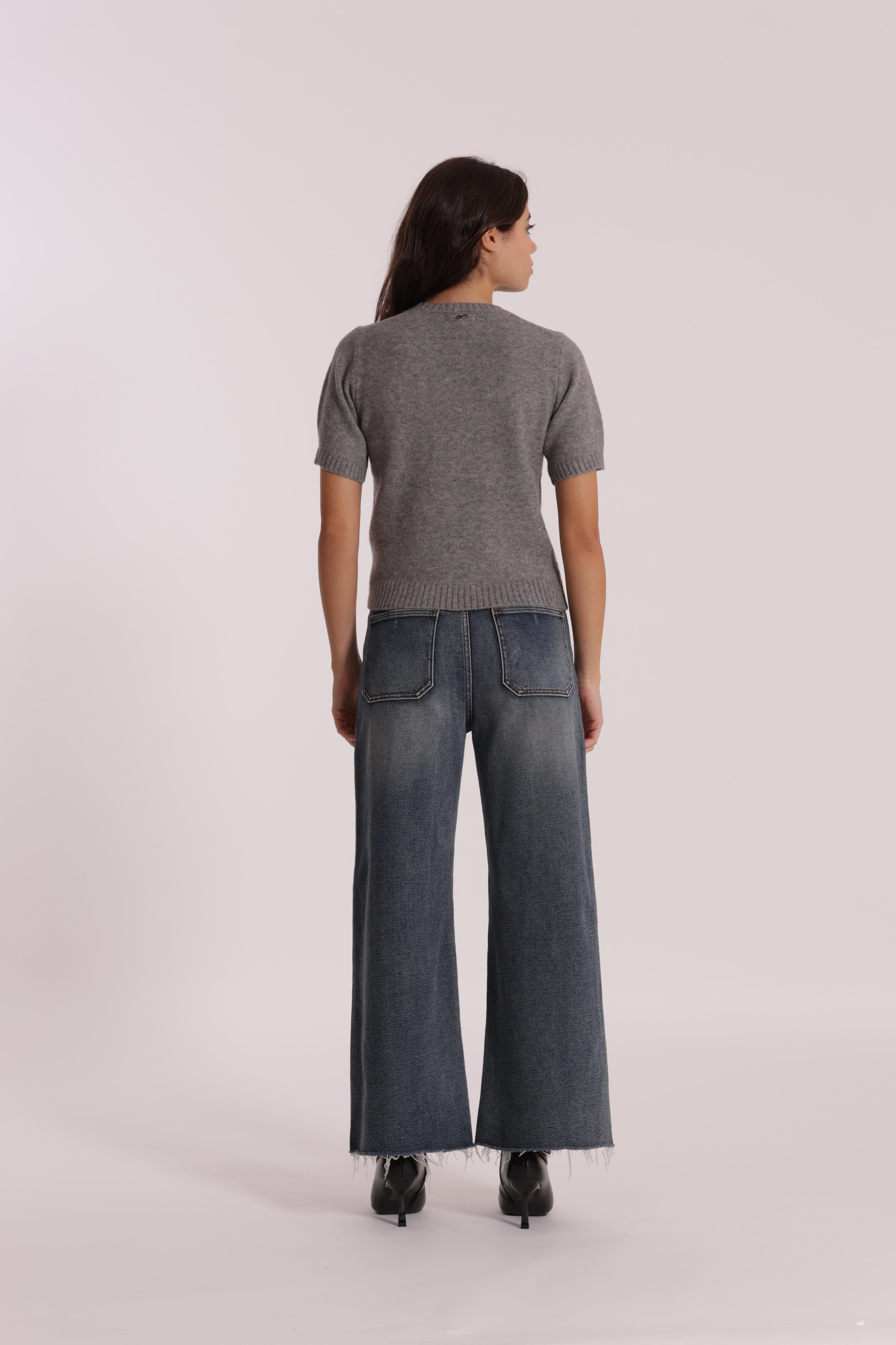 Mimi Mua Jeans Wide Leg Cropped Cuori Ricamati Blu Medio