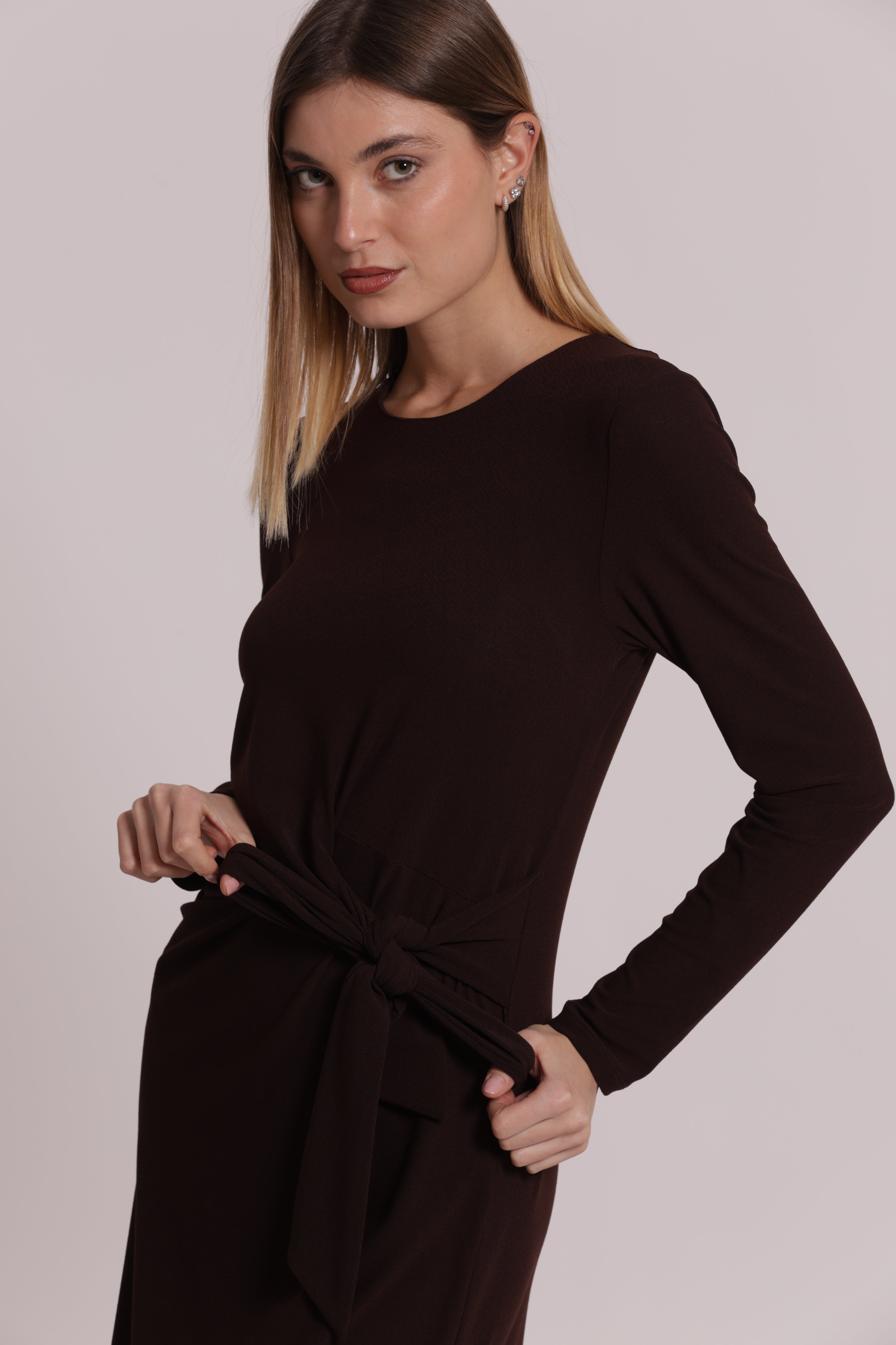 Mimi Mua Abito Midi con Nodo Laterale Nero