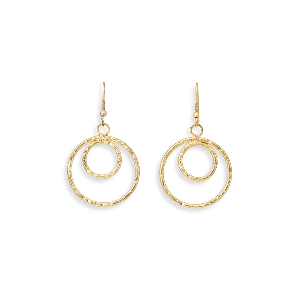 On Earth Cooperative Collection Swing orecchini ottone dorato 5 cm