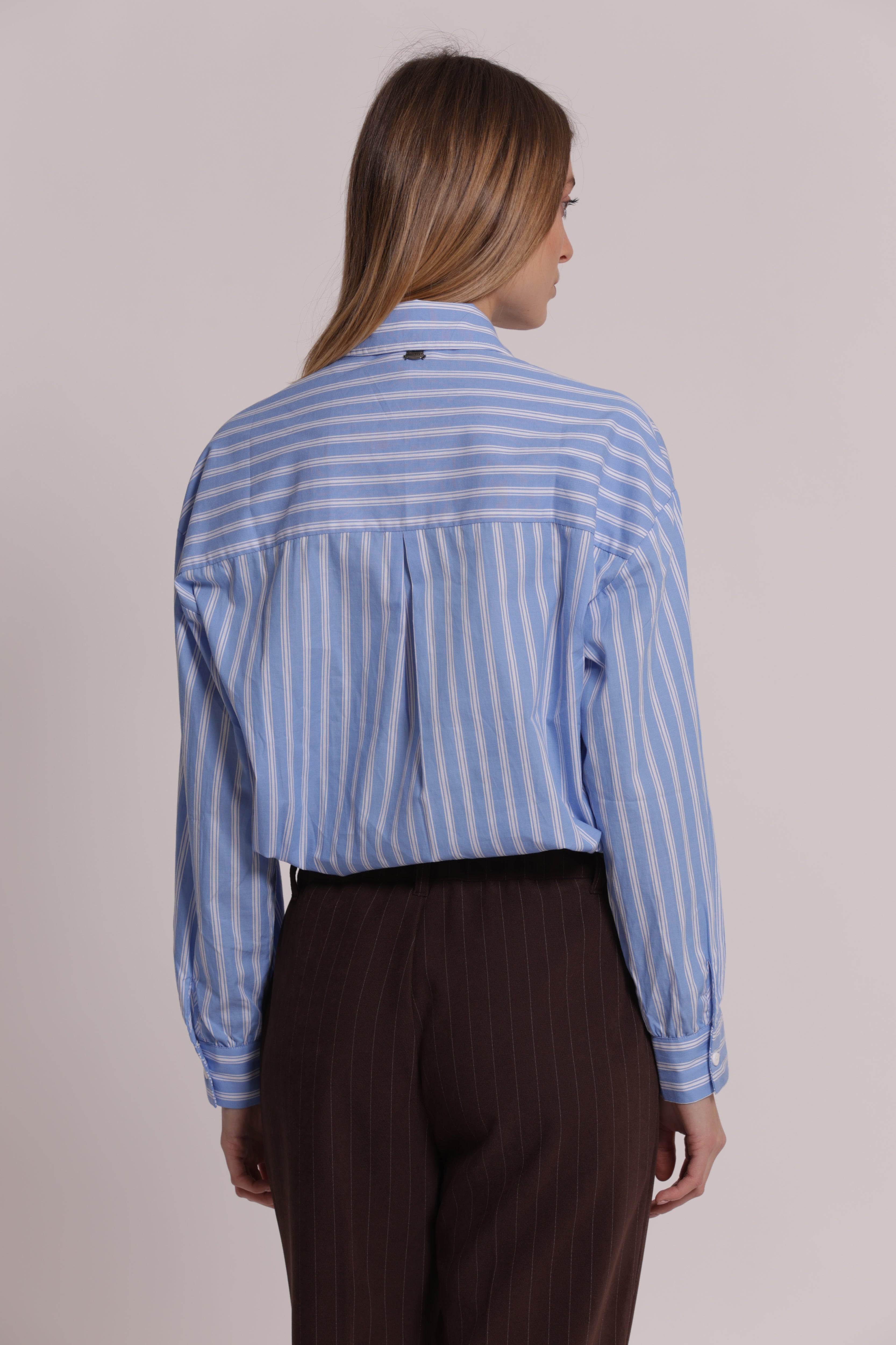 Mimi Mua camicia righe applicazioni azzurro