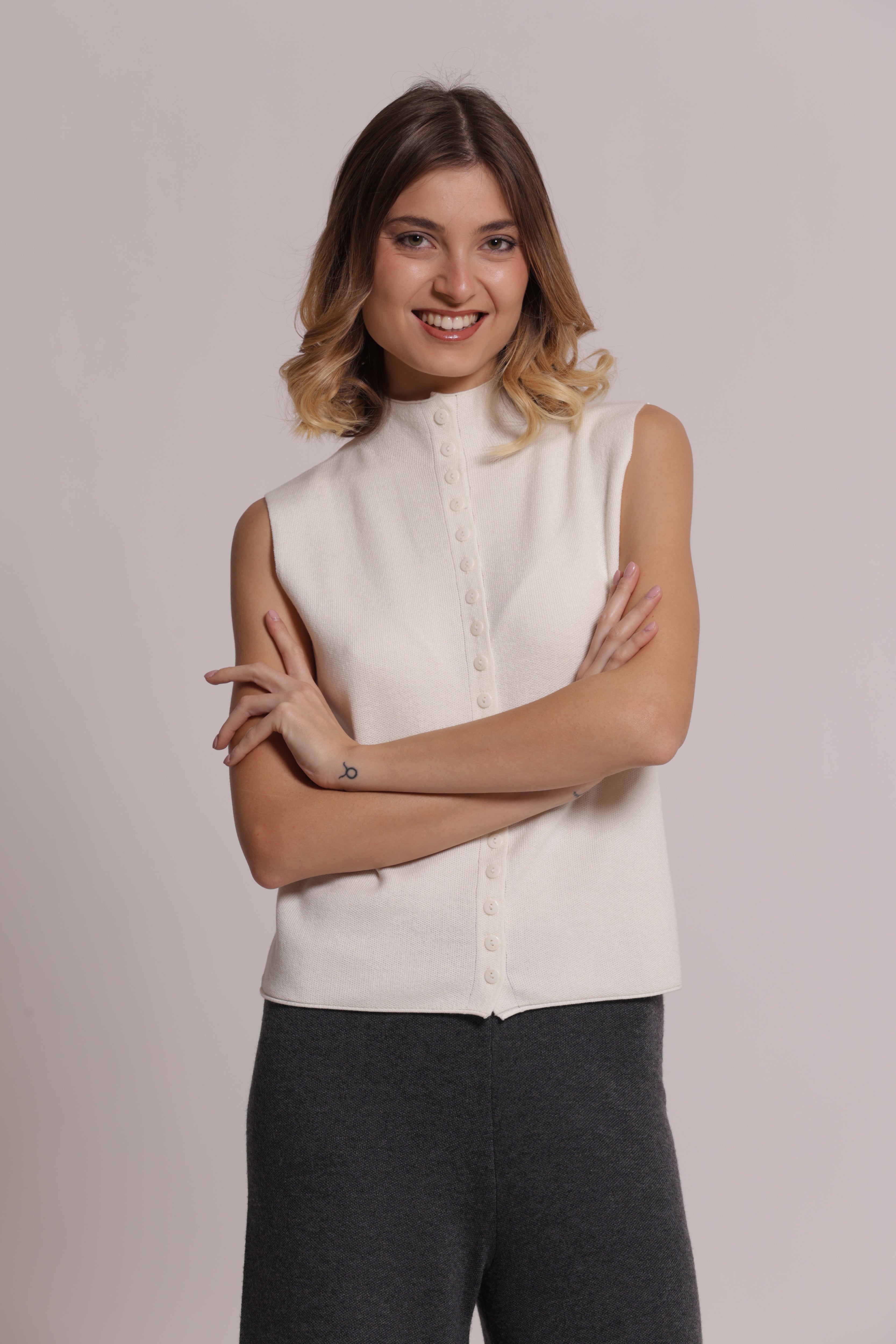 Mimi Mua Maglia Cardigan Smanicato Nera