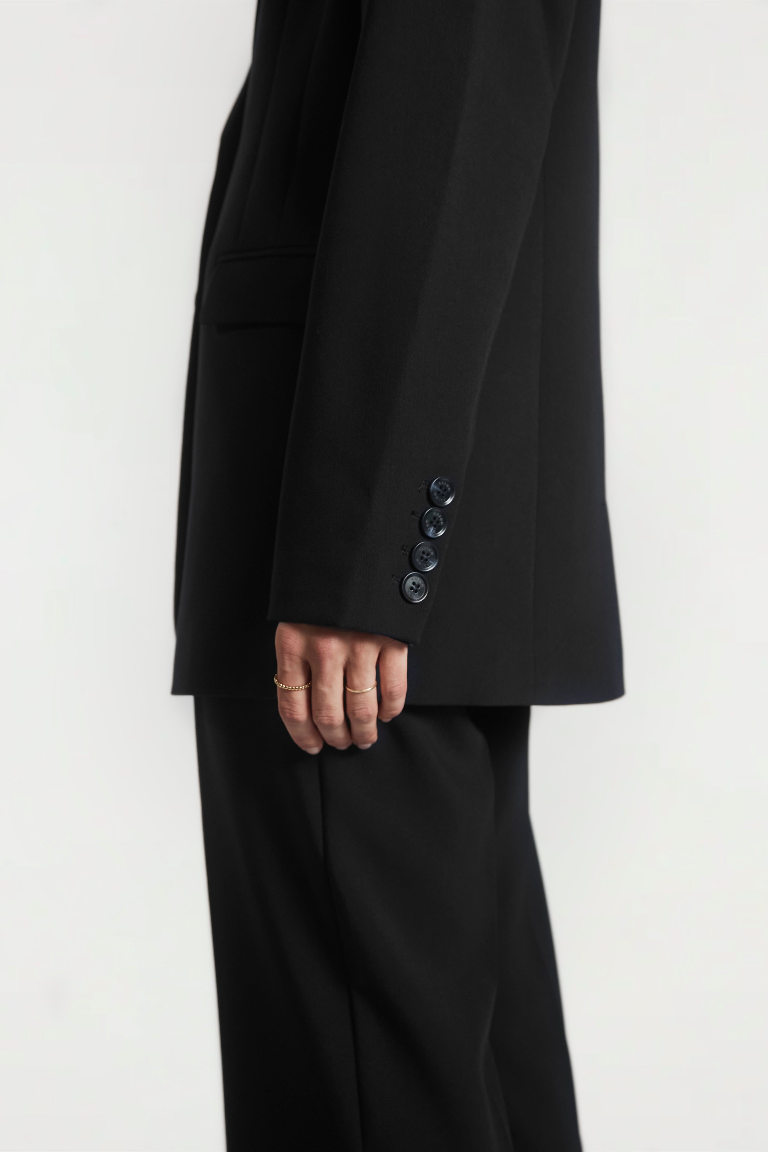 Aaiko Amilla blazer nero spalle forti