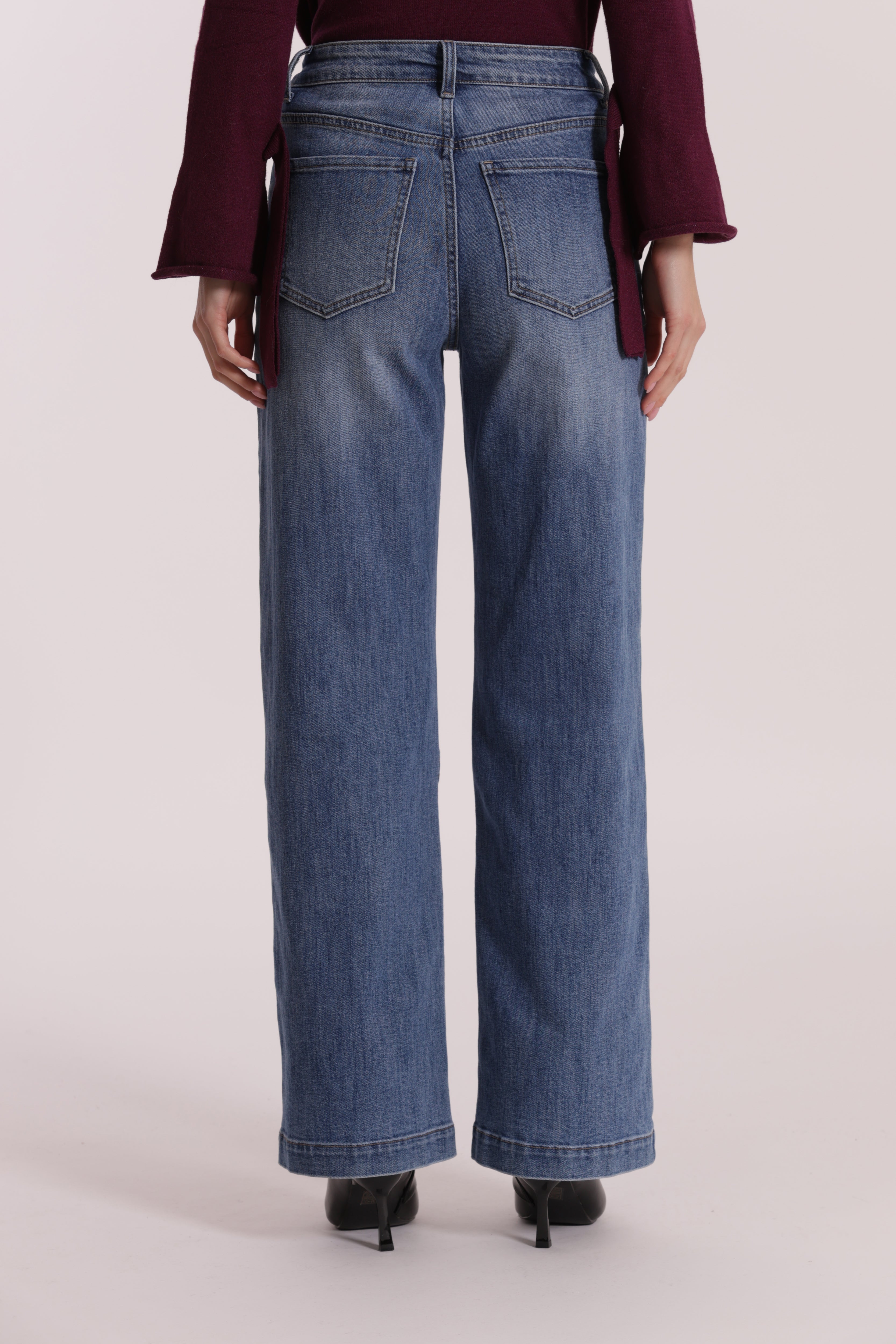 Mimi Mua jeans wide leg borchie blu medio