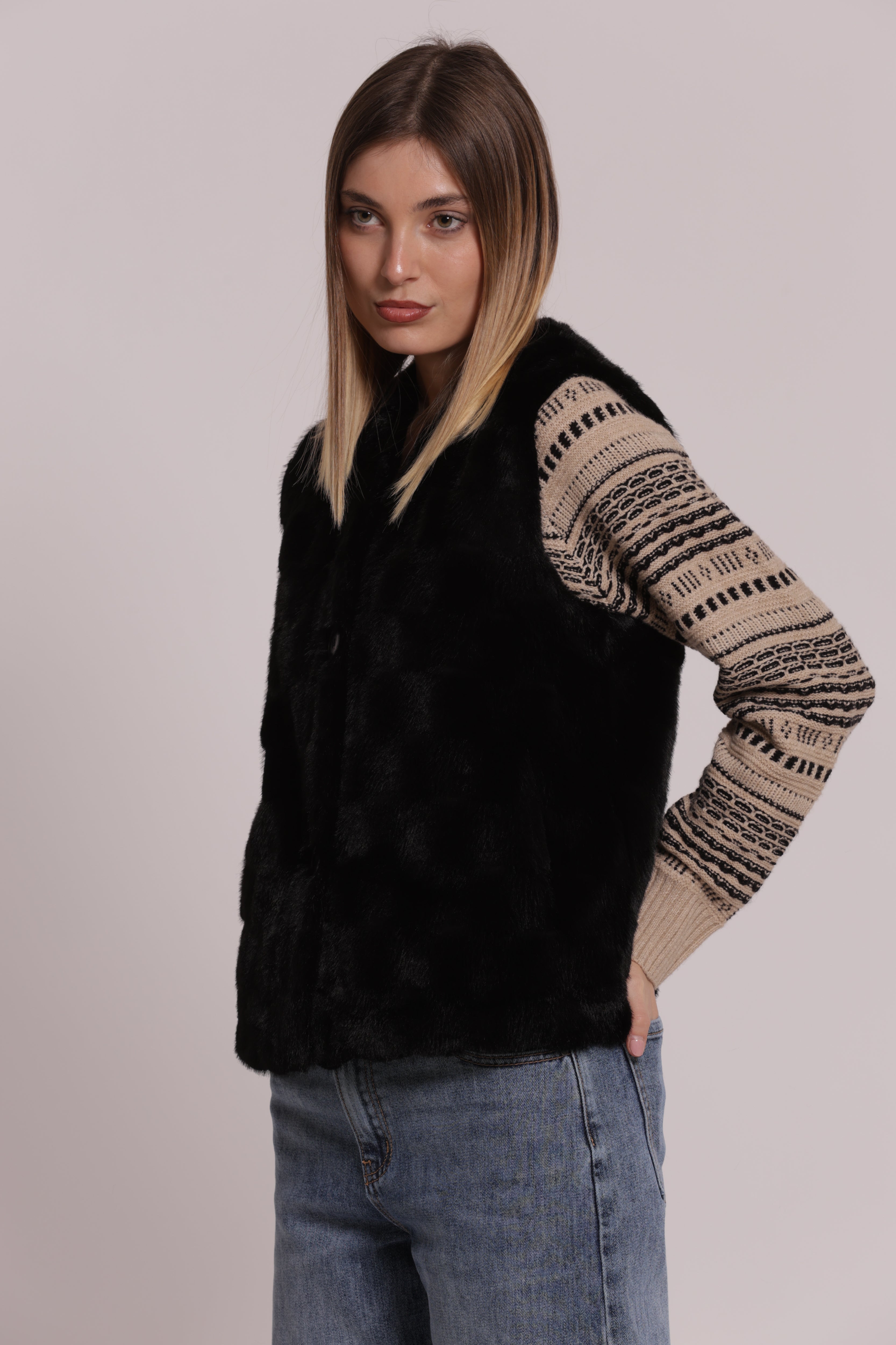 Mimi Mua Gilet Effetto Pelliccia Nero