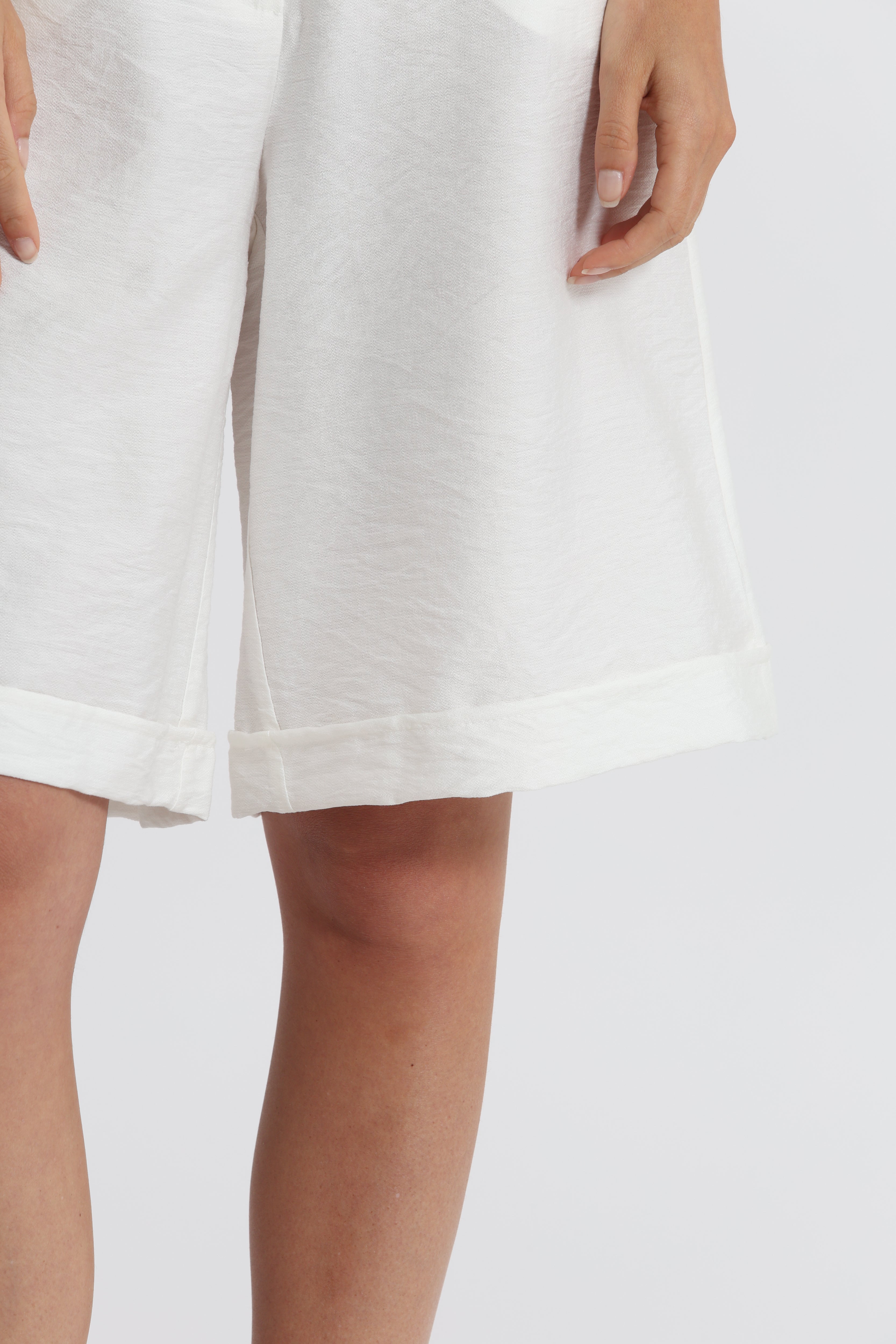 Mimi Mua bermuda basic viscosa bianco
