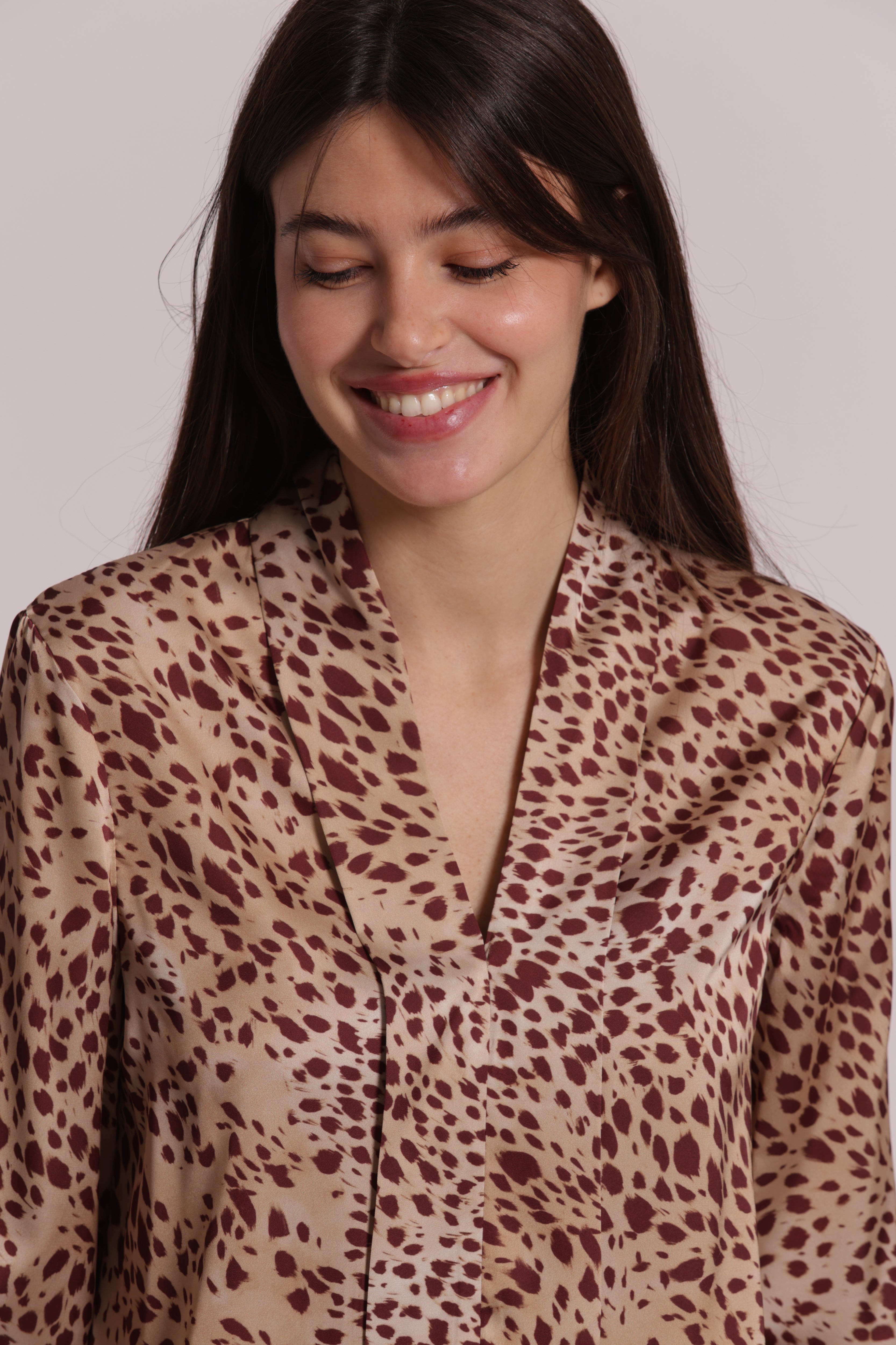 Mimi Mua Blusa Scollo V Maculato Nero/Bianco Fluida