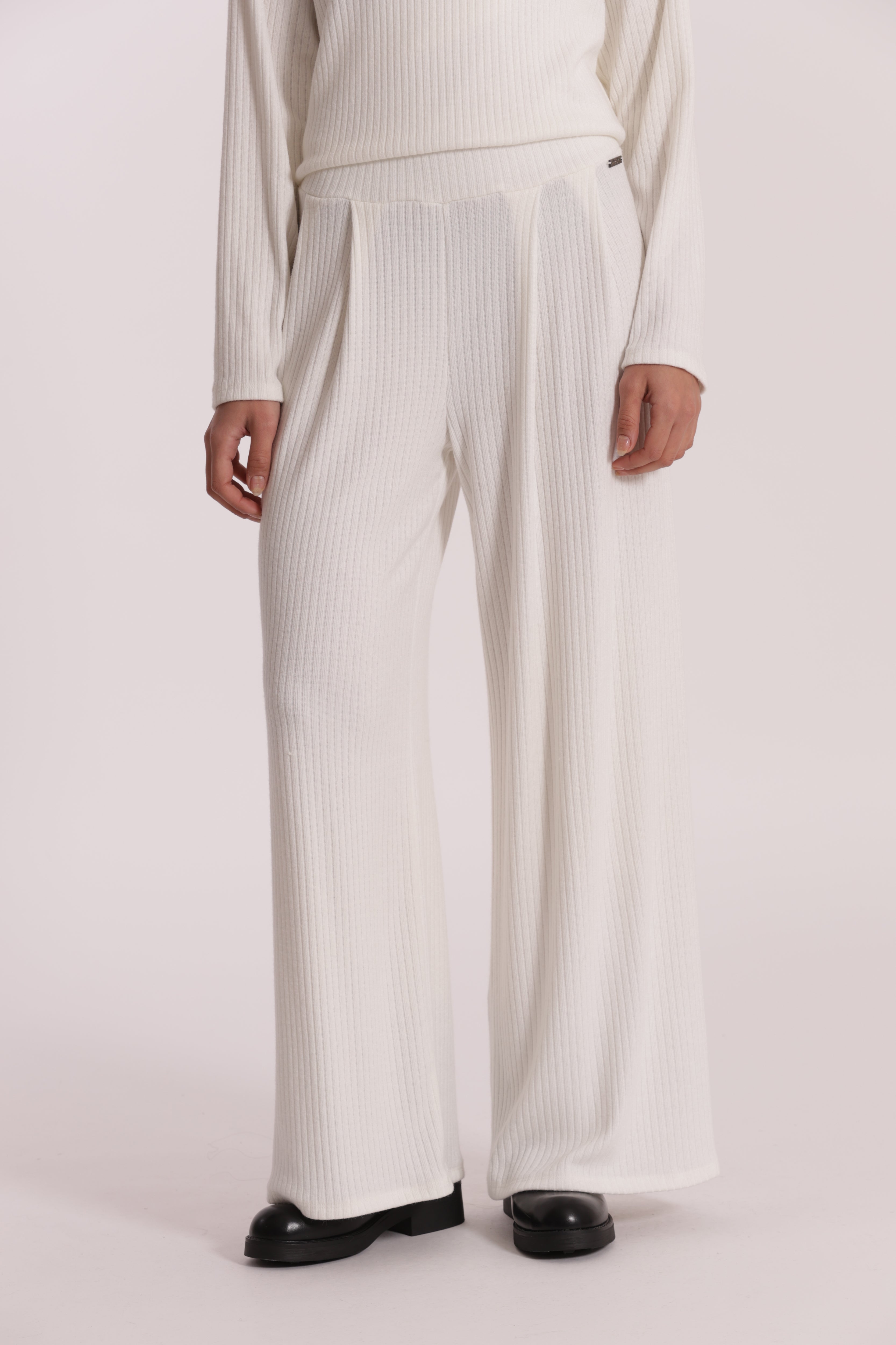 Mimi Mua Palazzo Maglia a Coste Pantalone Nero