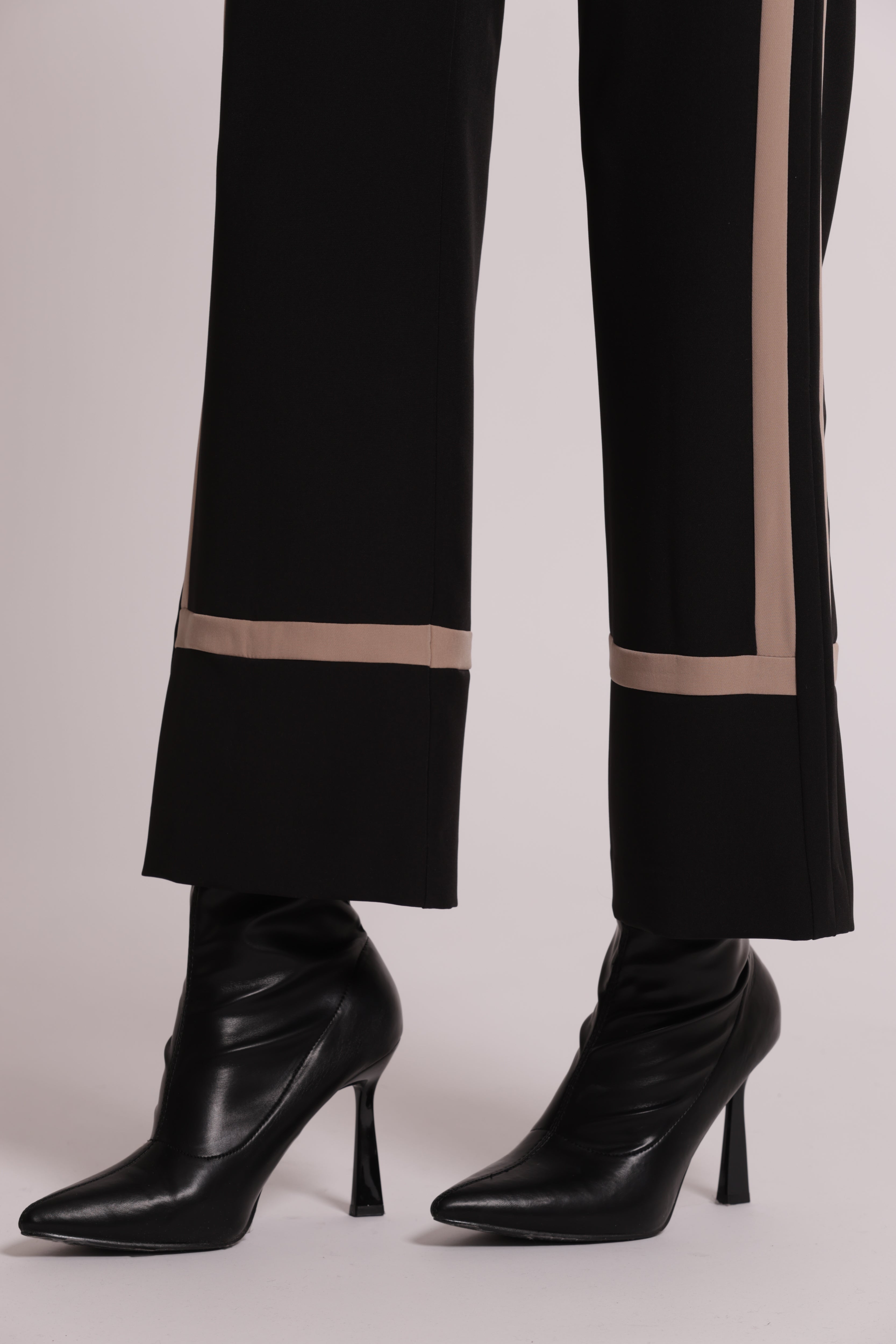 Mimi Mua pantalone bicolor tessuto tecnico nero beige