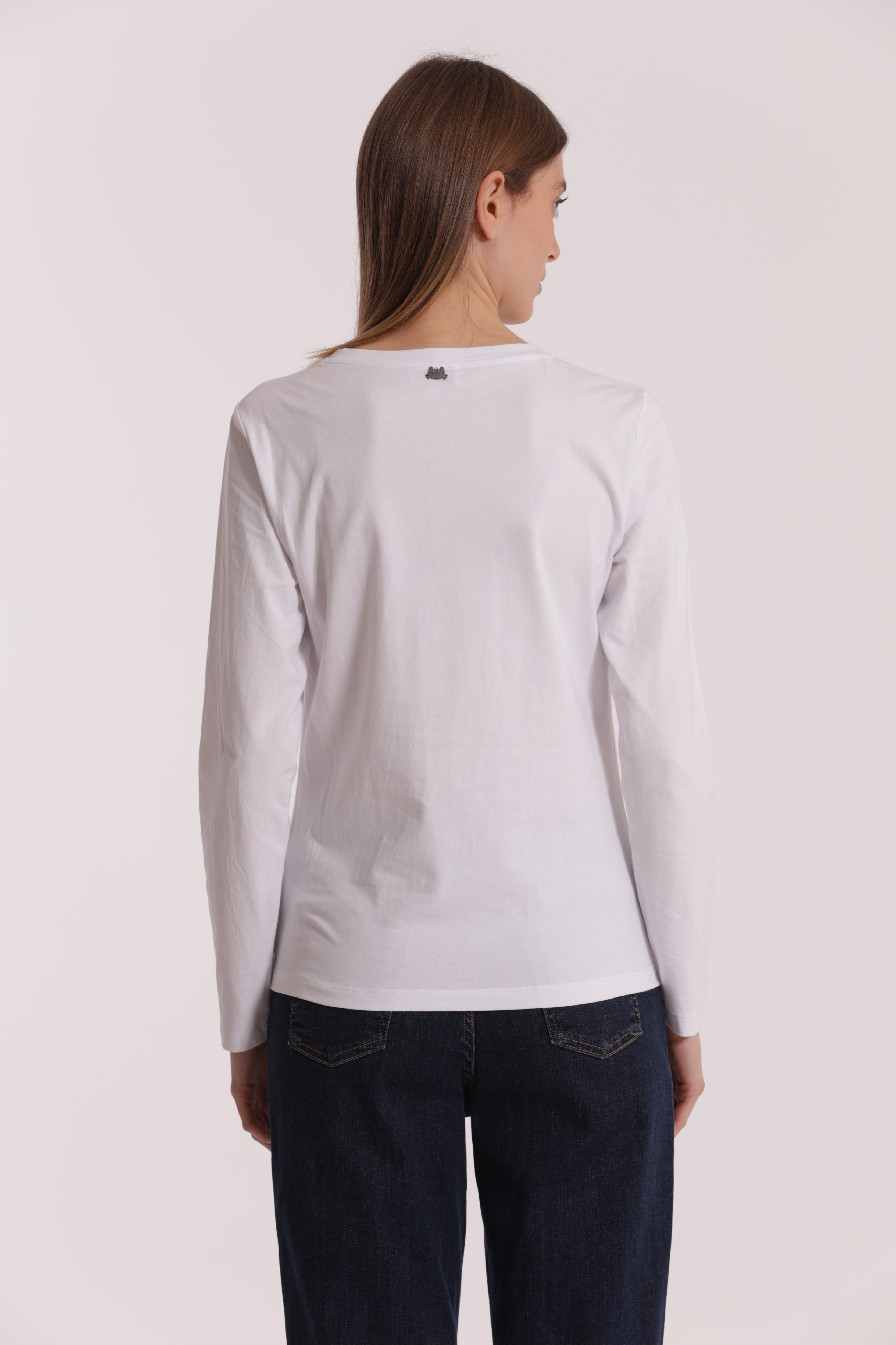 Mimi Mua T-Shirt Adventure Awaits Bianca Cotone