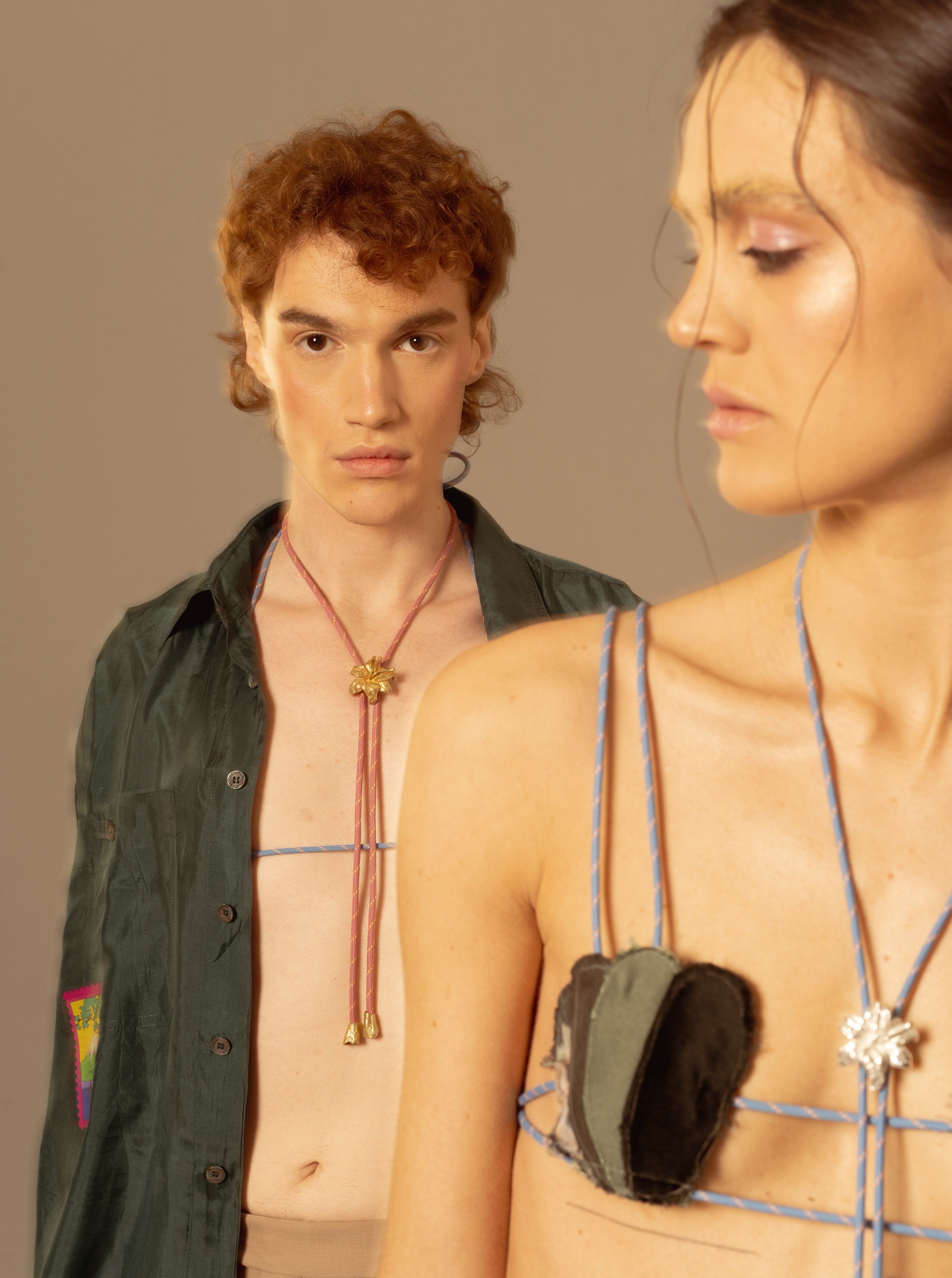 Giglio Tigrato Giglio's Bolo Tie Pink String gioiello bronzo