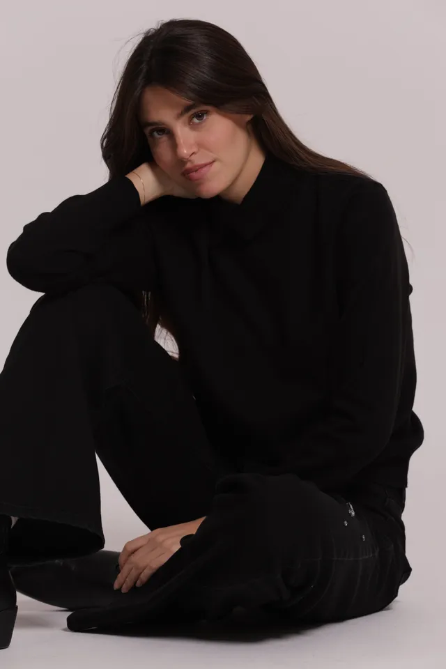 Mimi Mua maglia collo alto nera viscosa