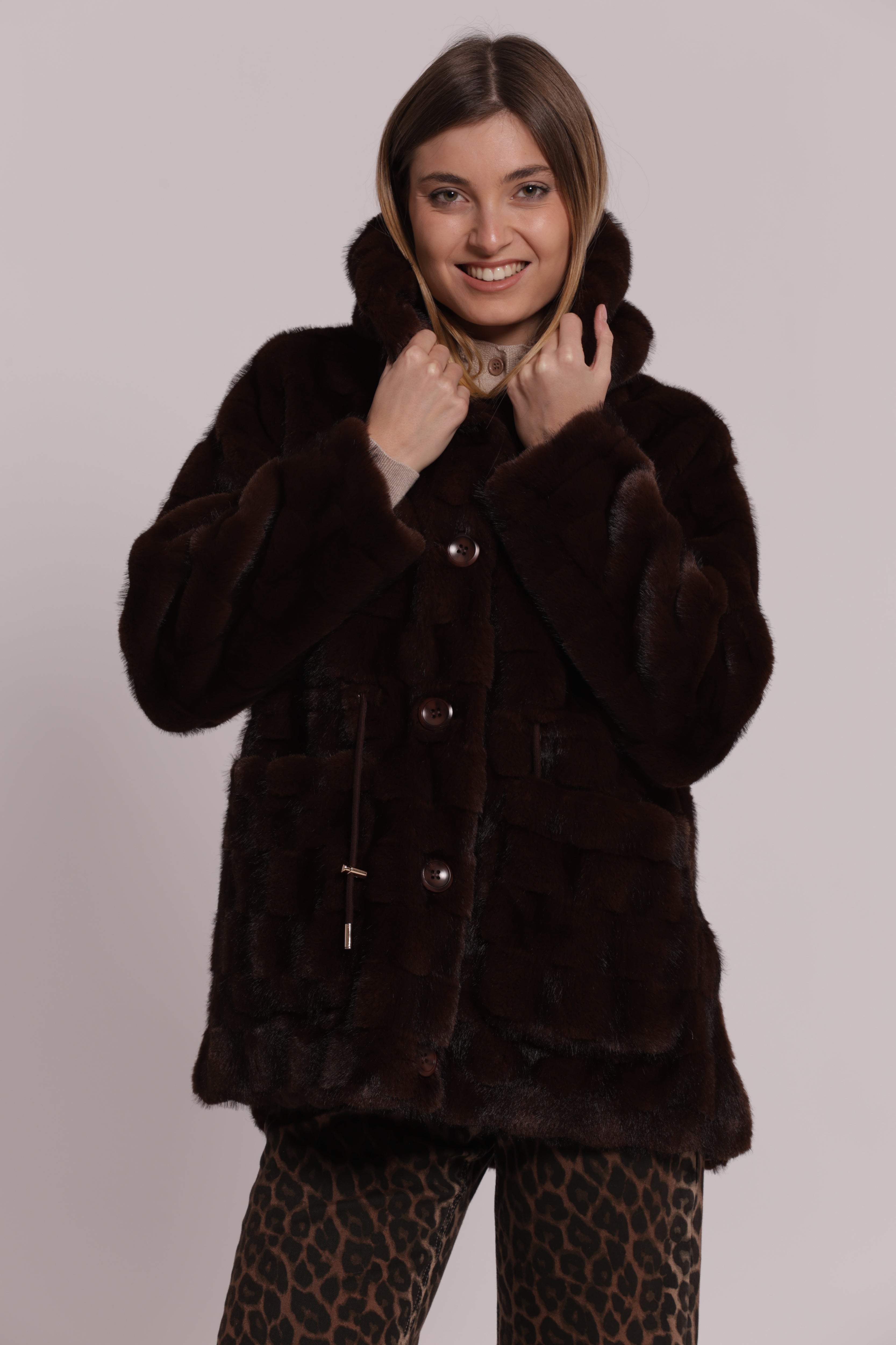 Mimi Mua Cappotto Effetto Pelliccia con Coulisse nero