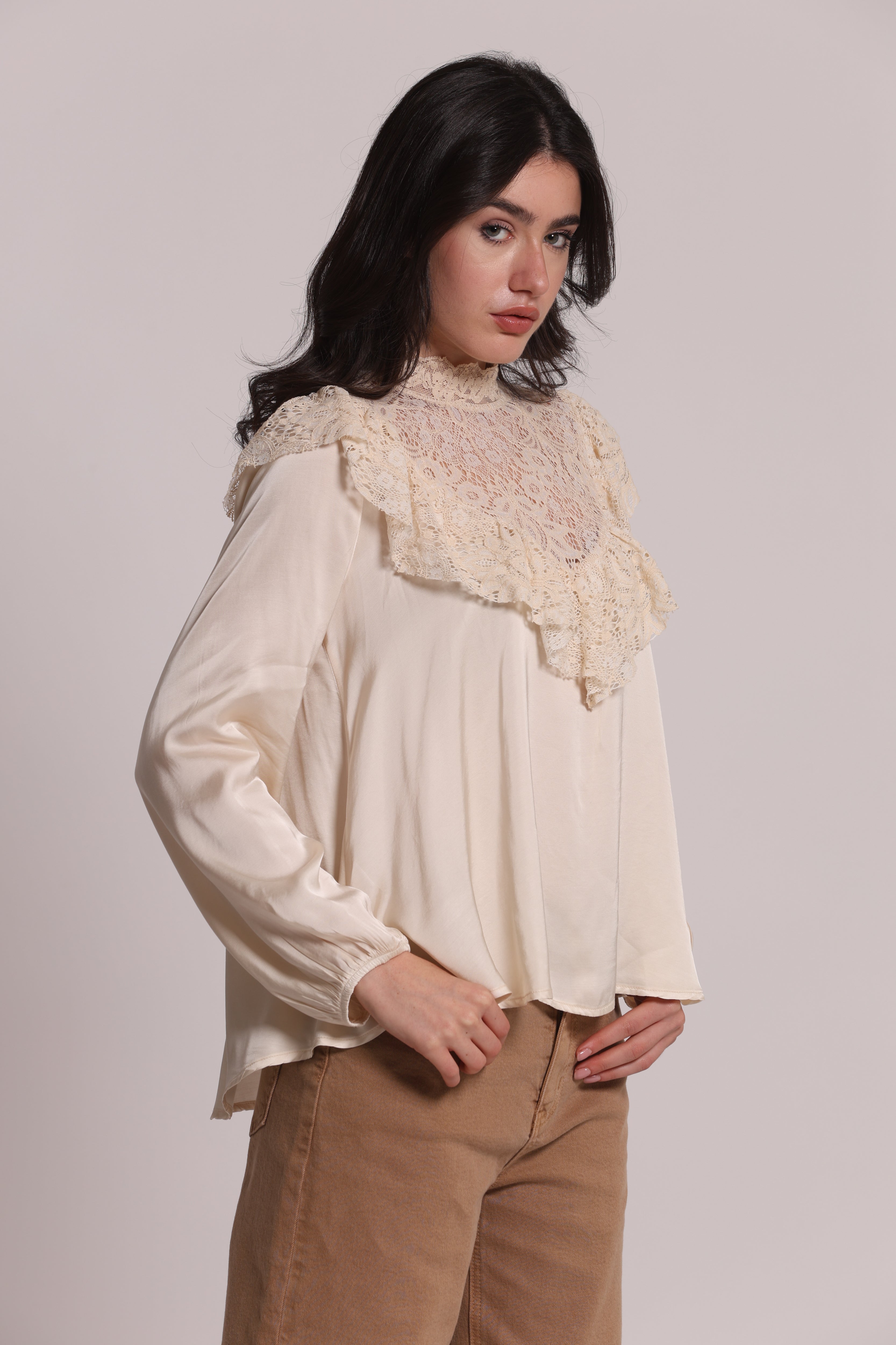 Mimi Mua Blusa in Raso di Viscosa con Dettaglio Pizzo nero