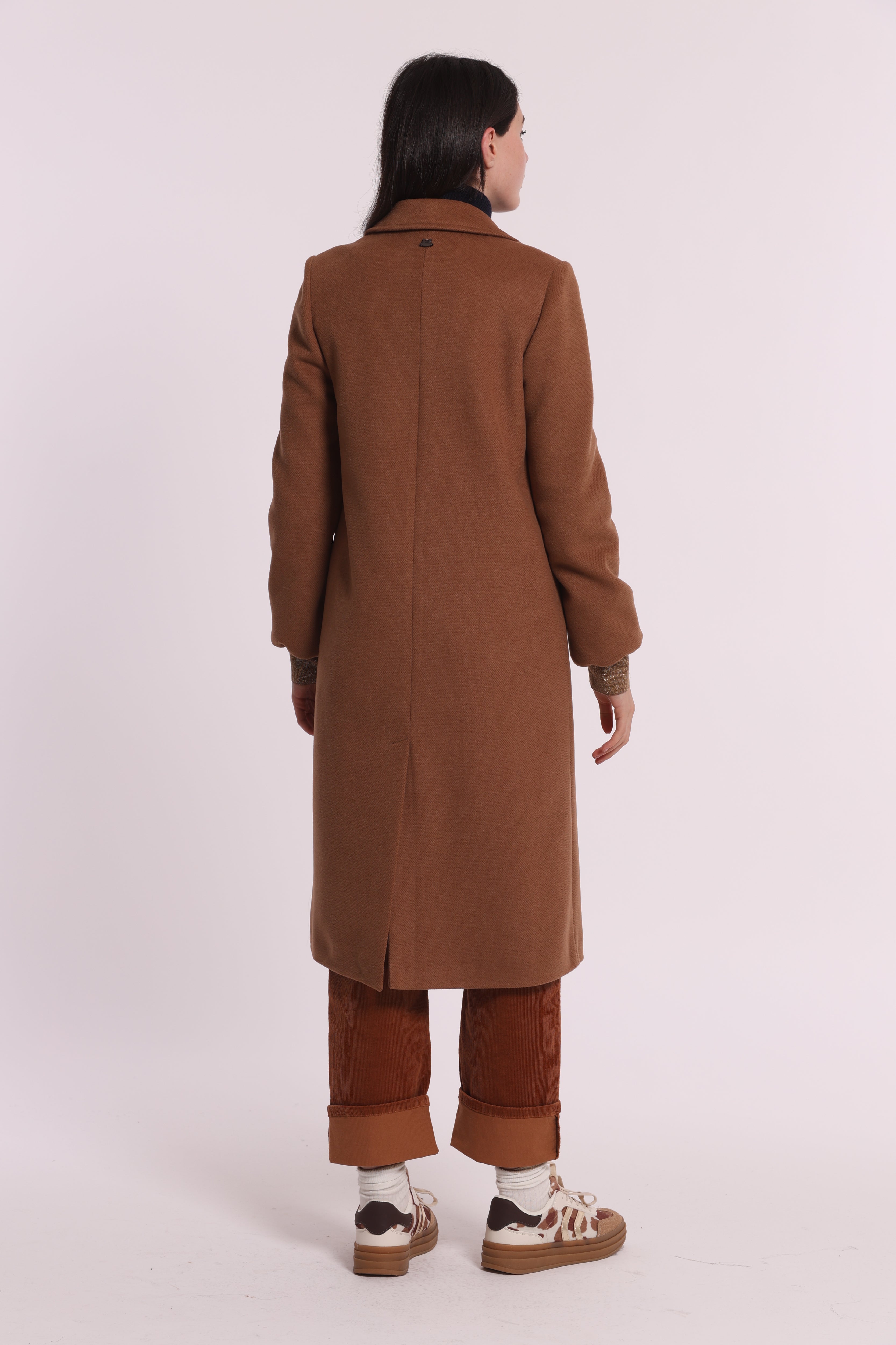 Mimi Mua Cappotto Lungo con Polsini Nero Caldo