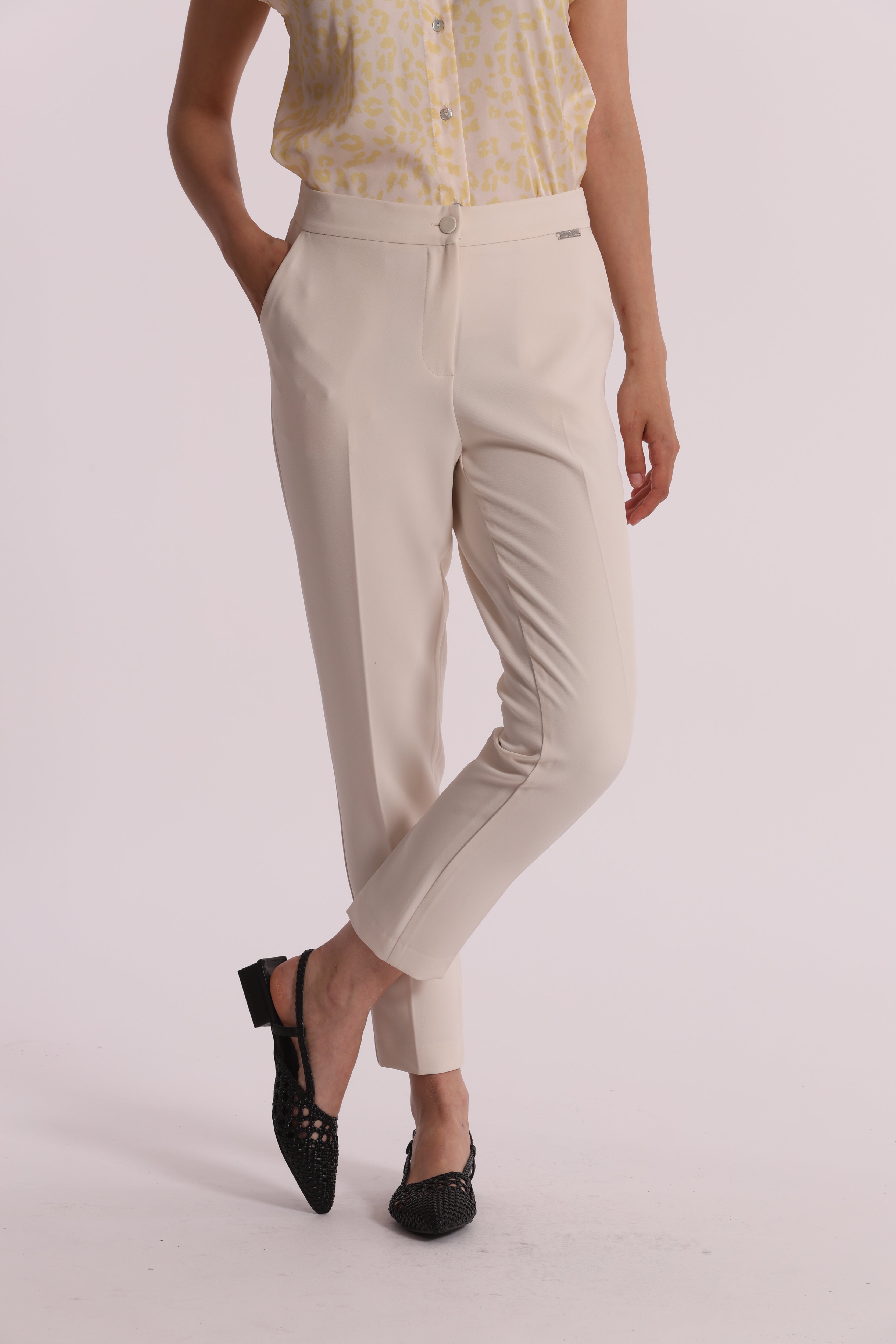 Mimi Mua pantaloni sigaretta elastico dietro