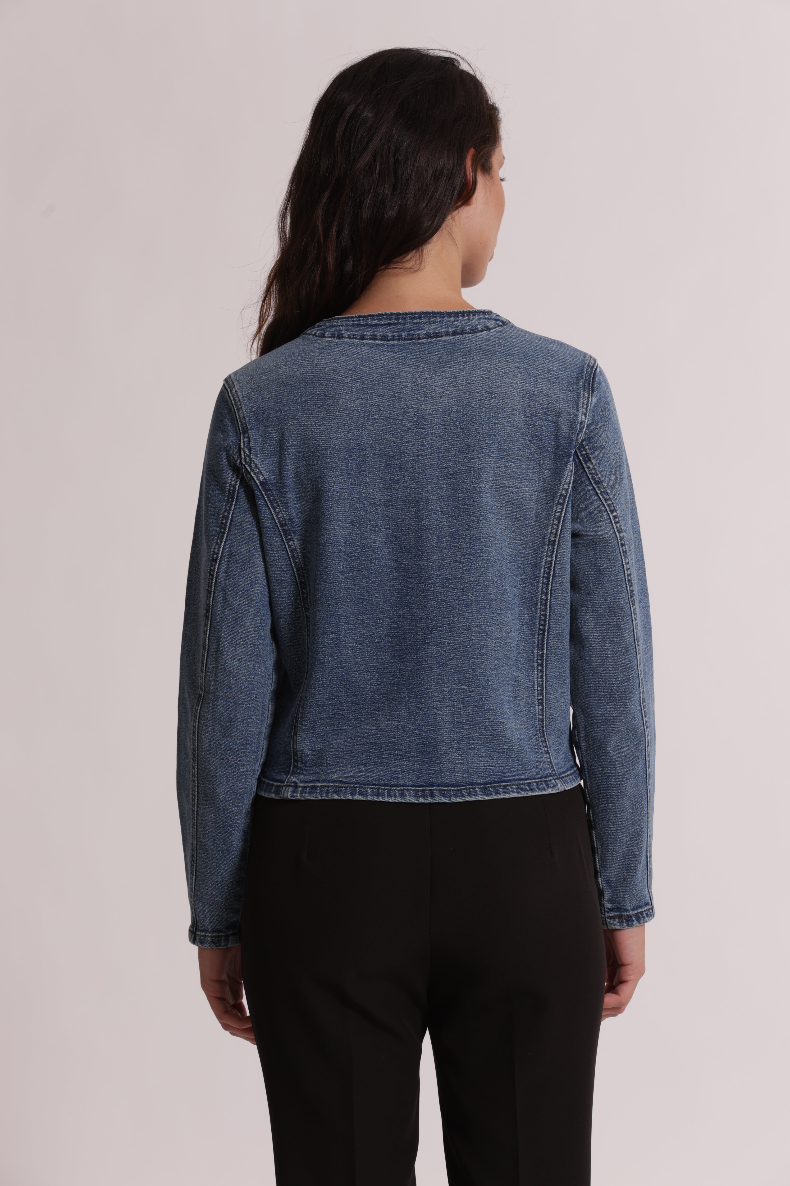 Mimi Mua Giacca Cropped in Denim con Applicazioni Floreali Blu Chiaro
