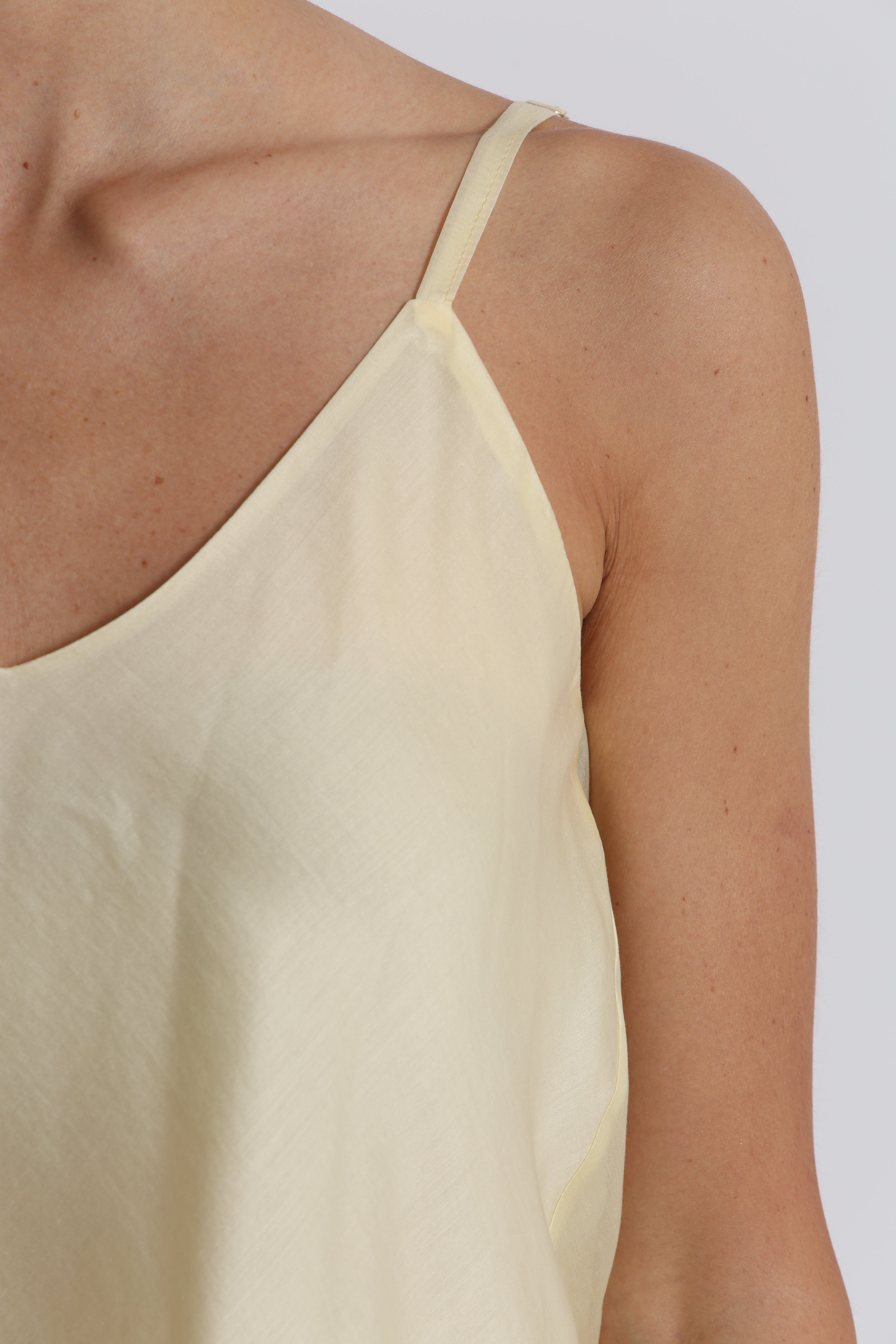 Mimi Mua Top in Tessuto Leggero Blusa Bianco lyocell