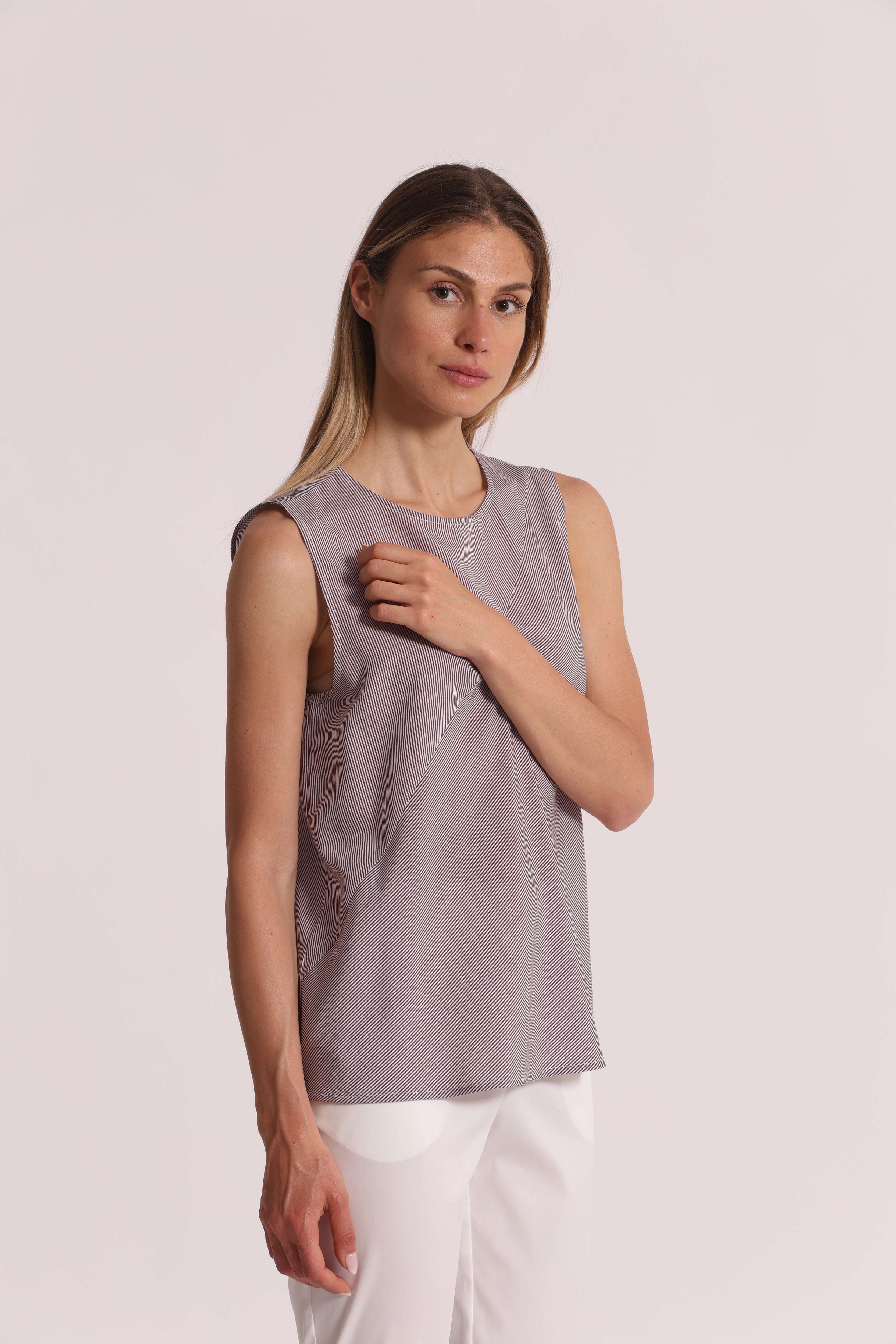 Mimi Mua Top a Righe Beige Latte blusa smanicata