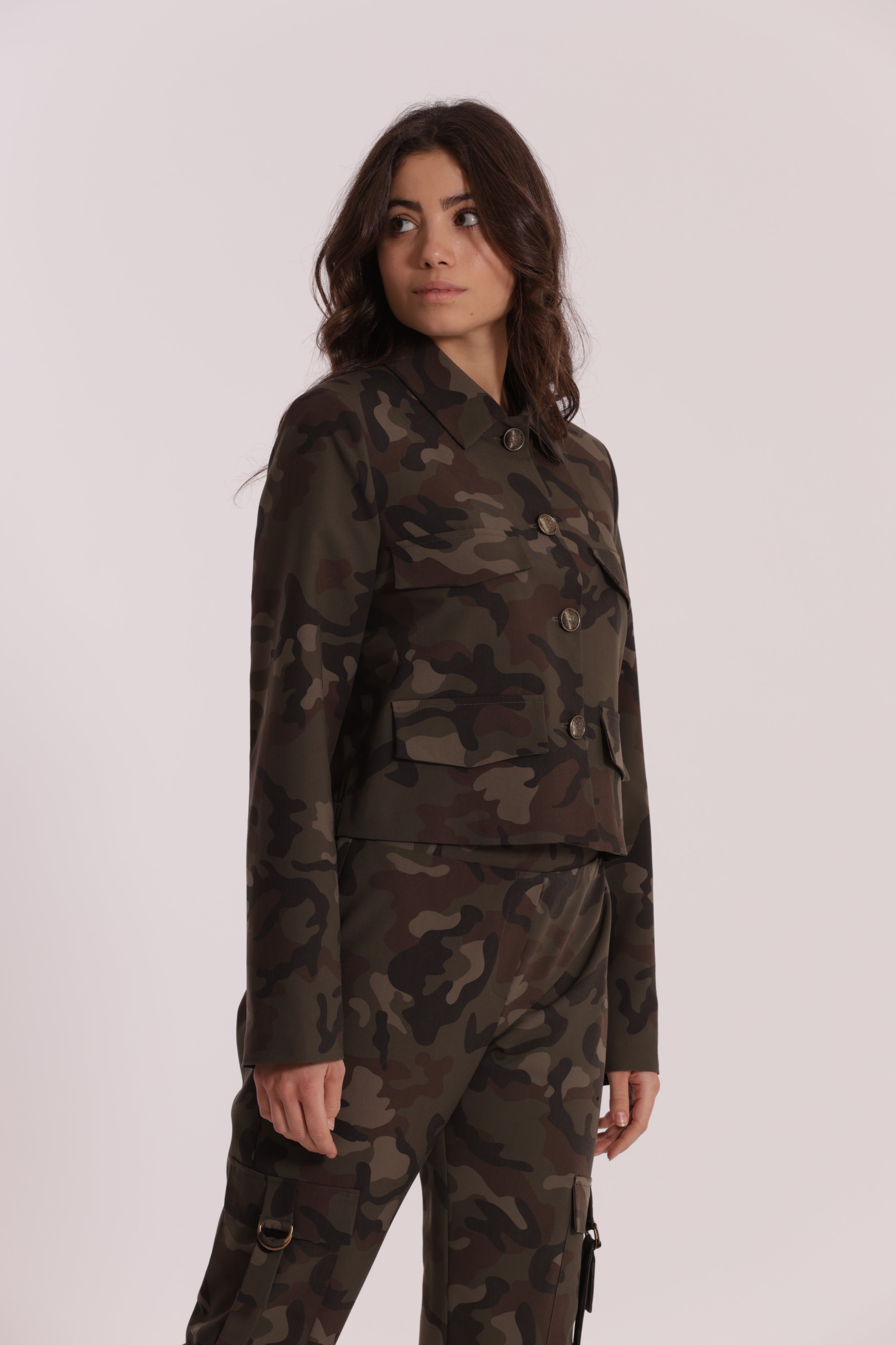 Mimi Mua Giacca Cropped Camouflage Verde Militare