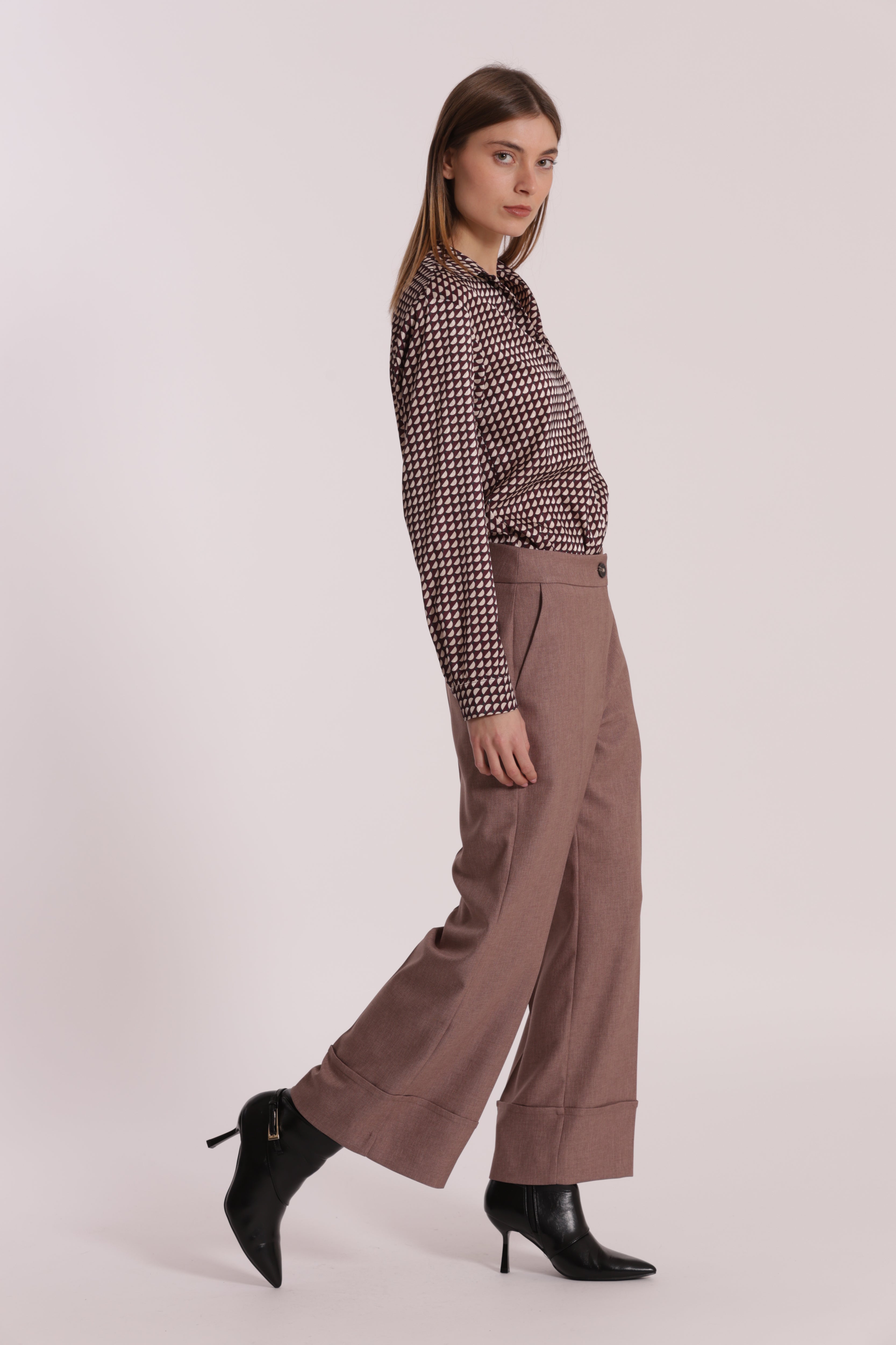 Mimi Mua Pantalone Cropped in Tessuto Fiammato Tortora