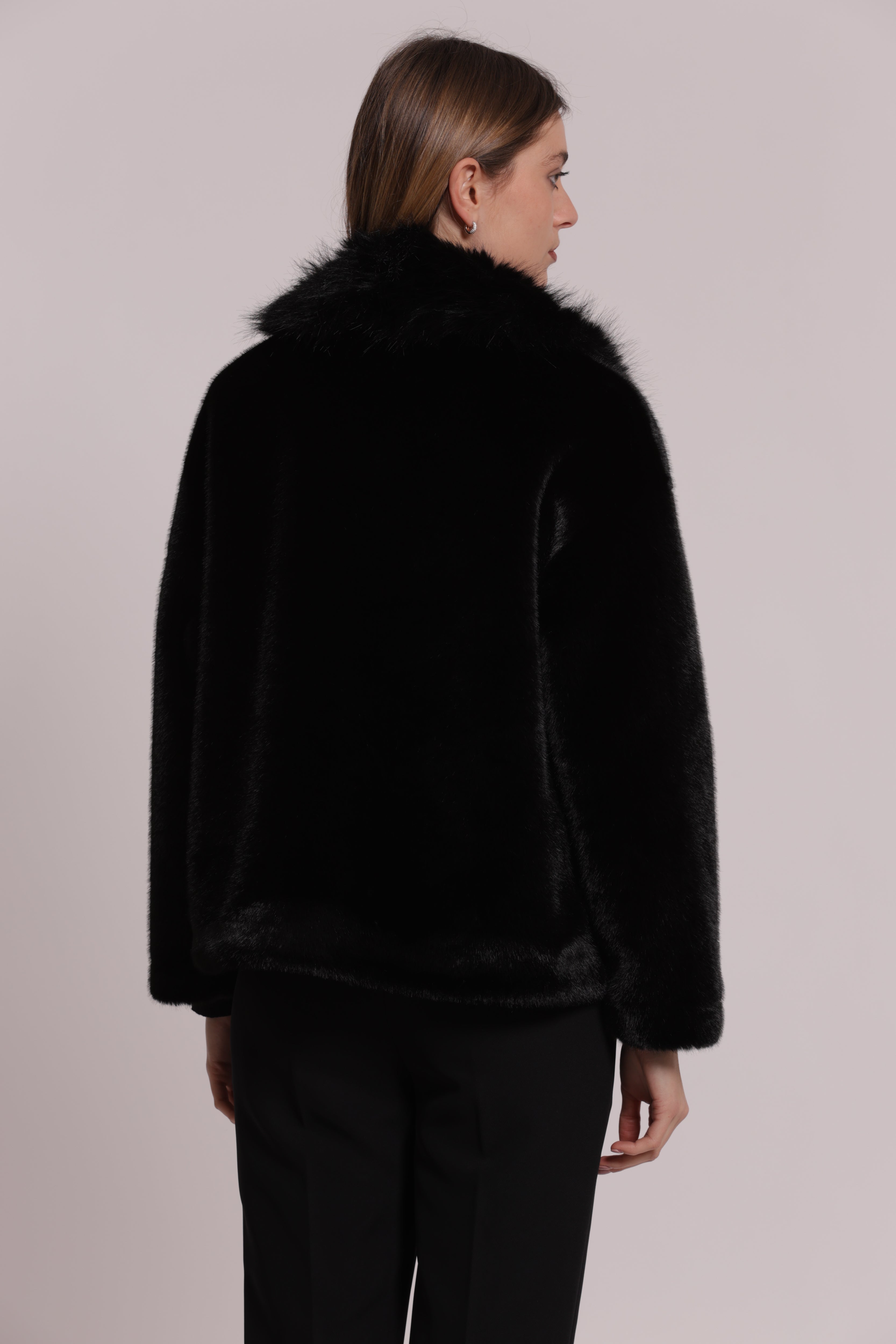 Mimi Mua Giubbotto Effetto Pelliccia con Coulisse Nero