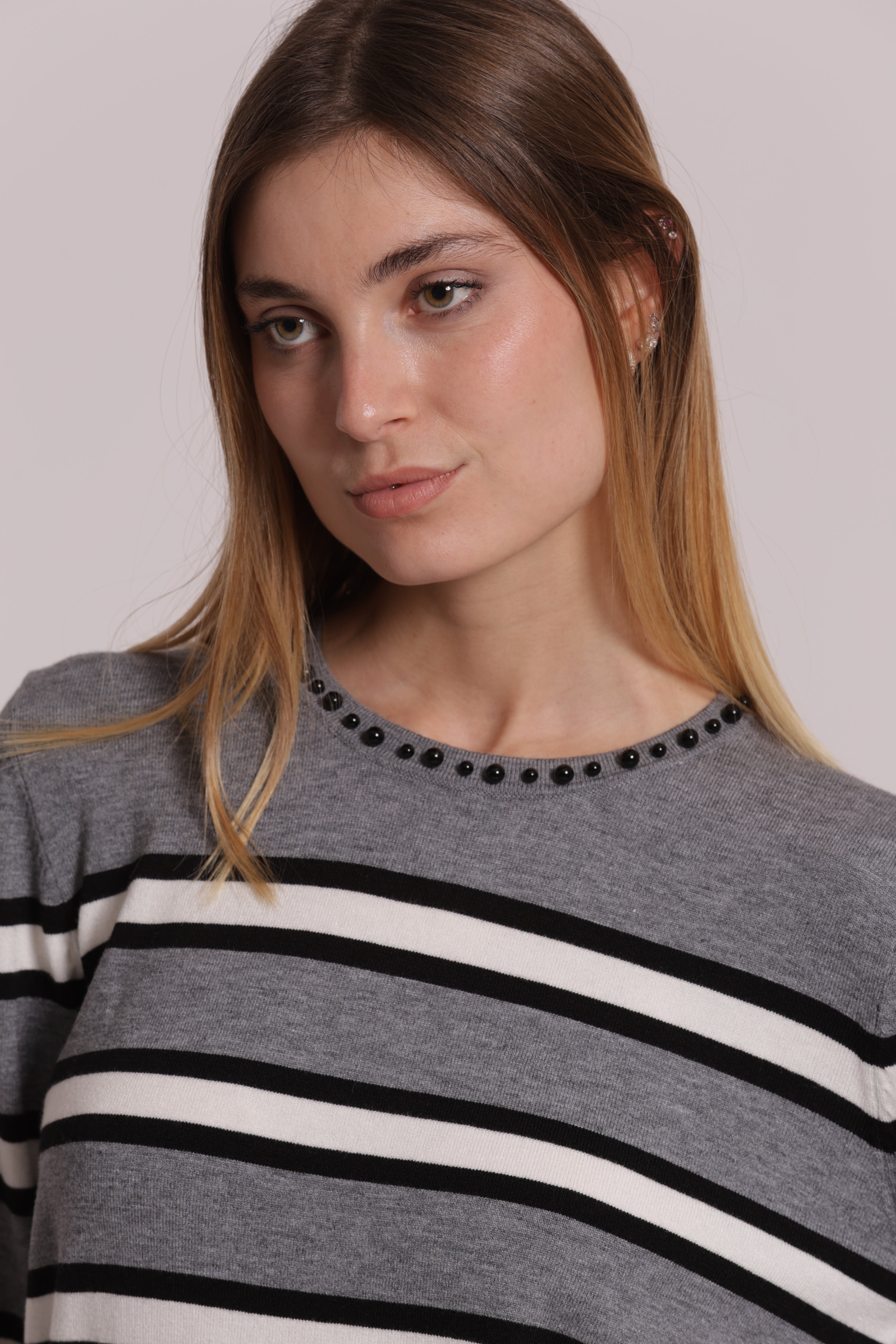 Mimi Mua Maglia a Righe con Perle moro