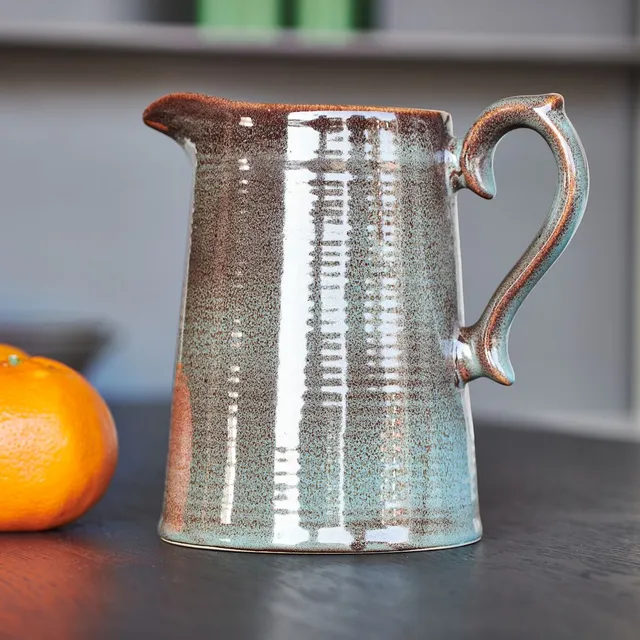 On Earth Ribbed caraffa ceramica grigia 13x18 cm costoluta