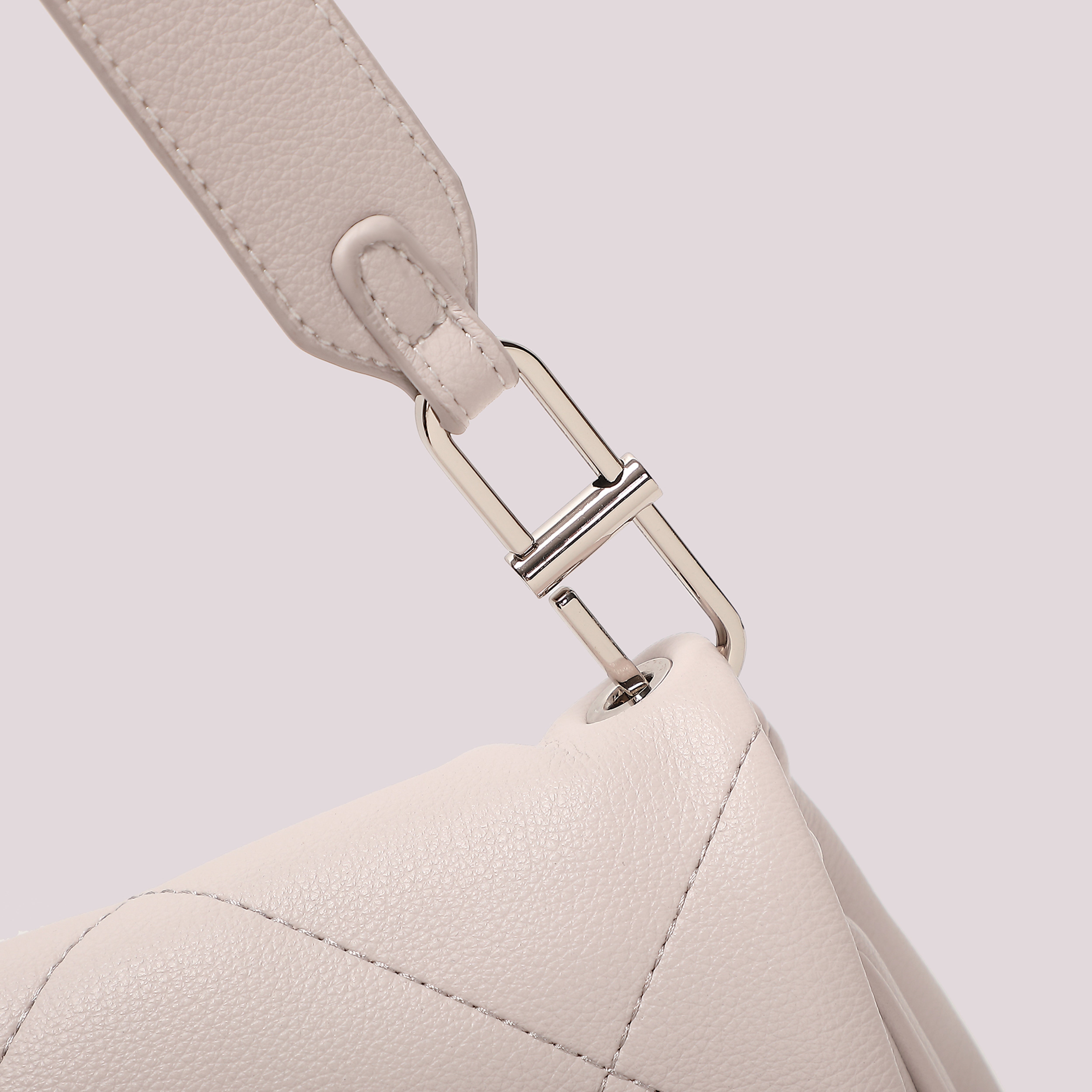 Mimi Mua Borsa a Spalla Trapuntata con Patta