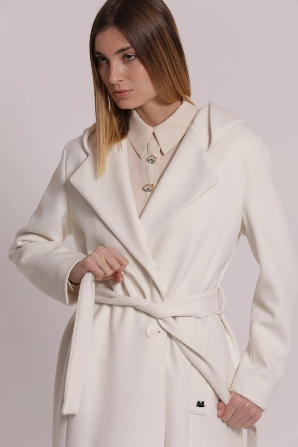 Mimi Mua Cappotto Lungo con Cappuccio Nero con cintura
