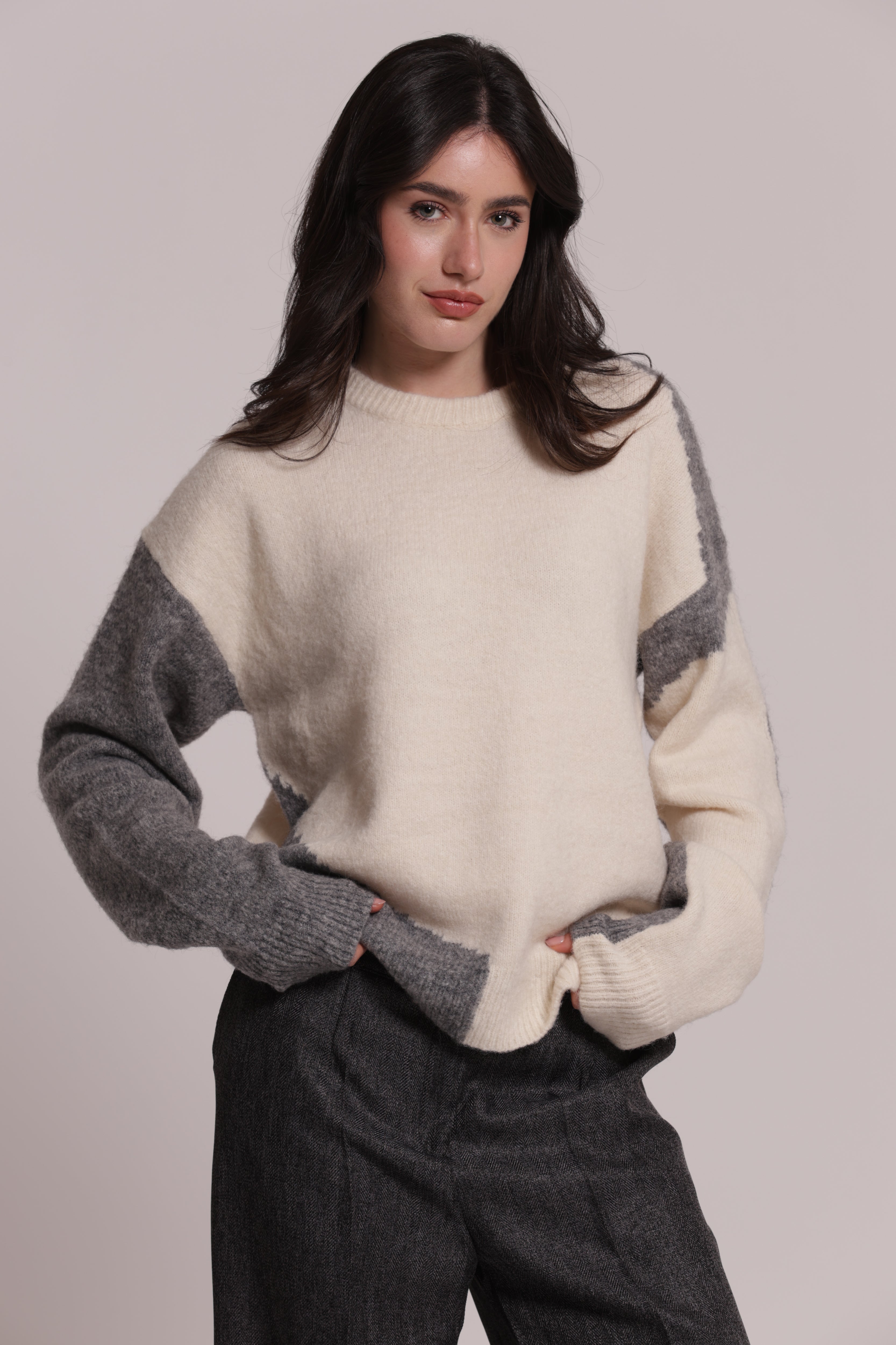 Mimi Mua Maglia Scollo Tondo Bicolor Nero