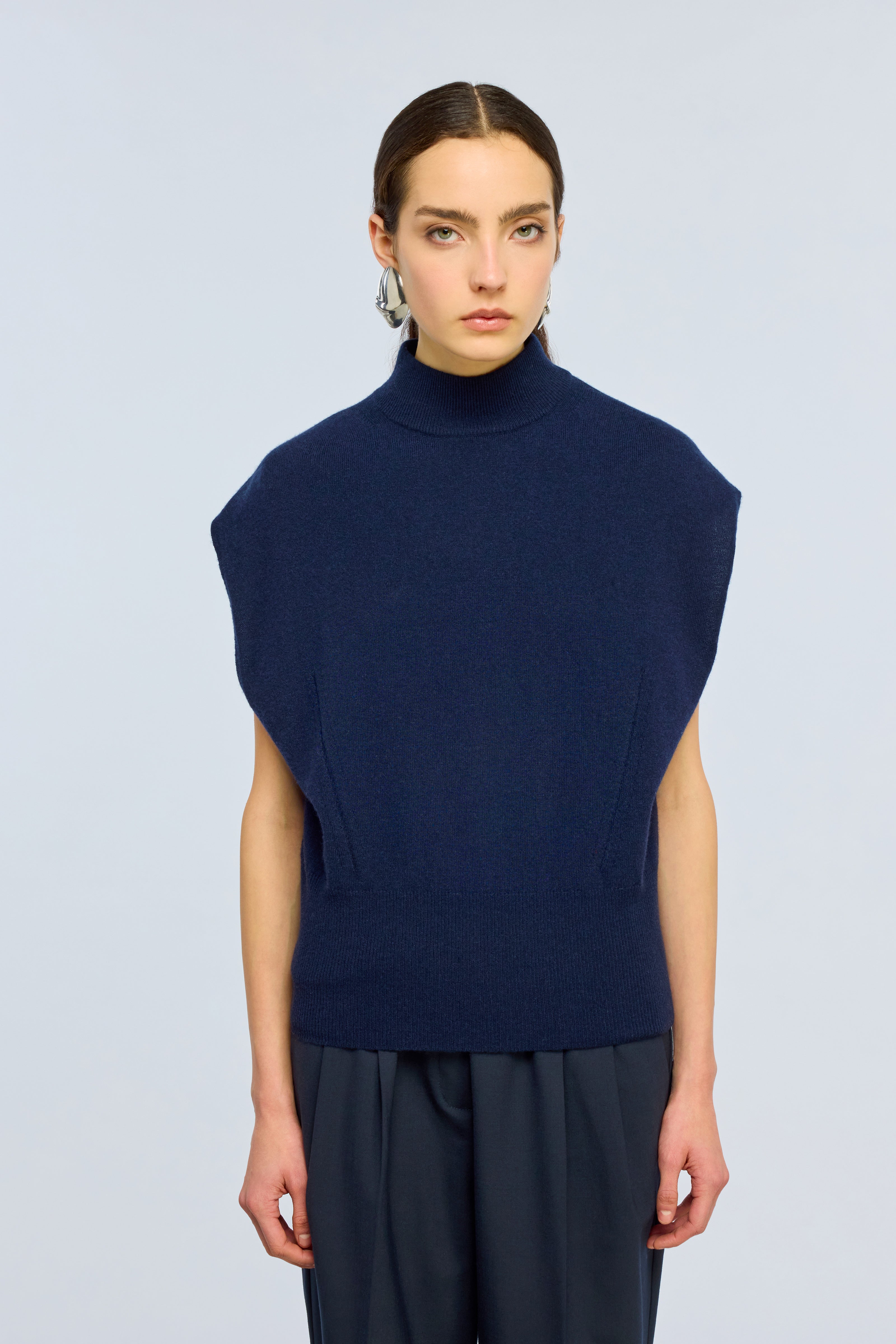 Semicouture Angelica maglia smanicata cashmere nera