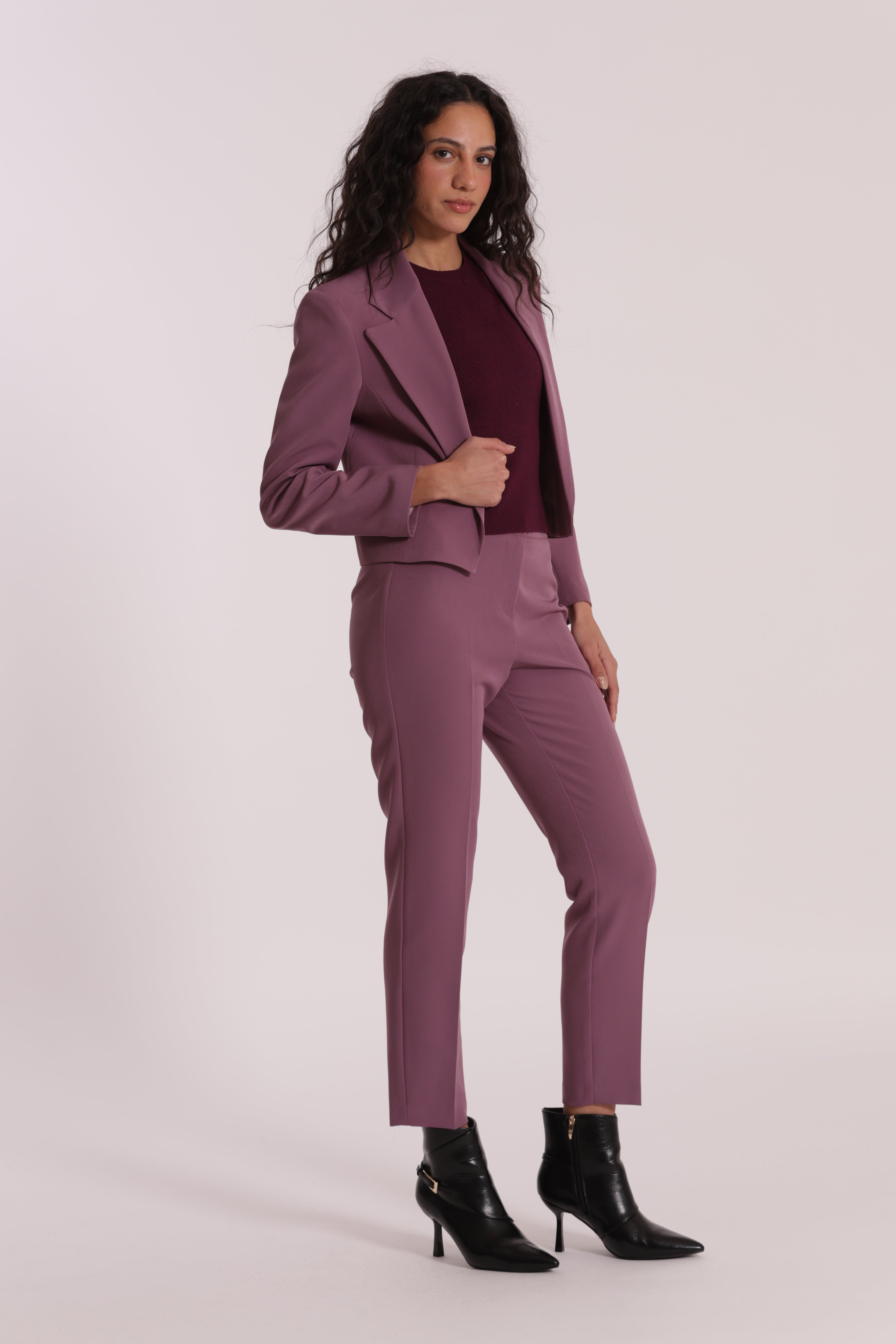Mimi Mua Giacca cropped senza bottoni giacca tecnica nera