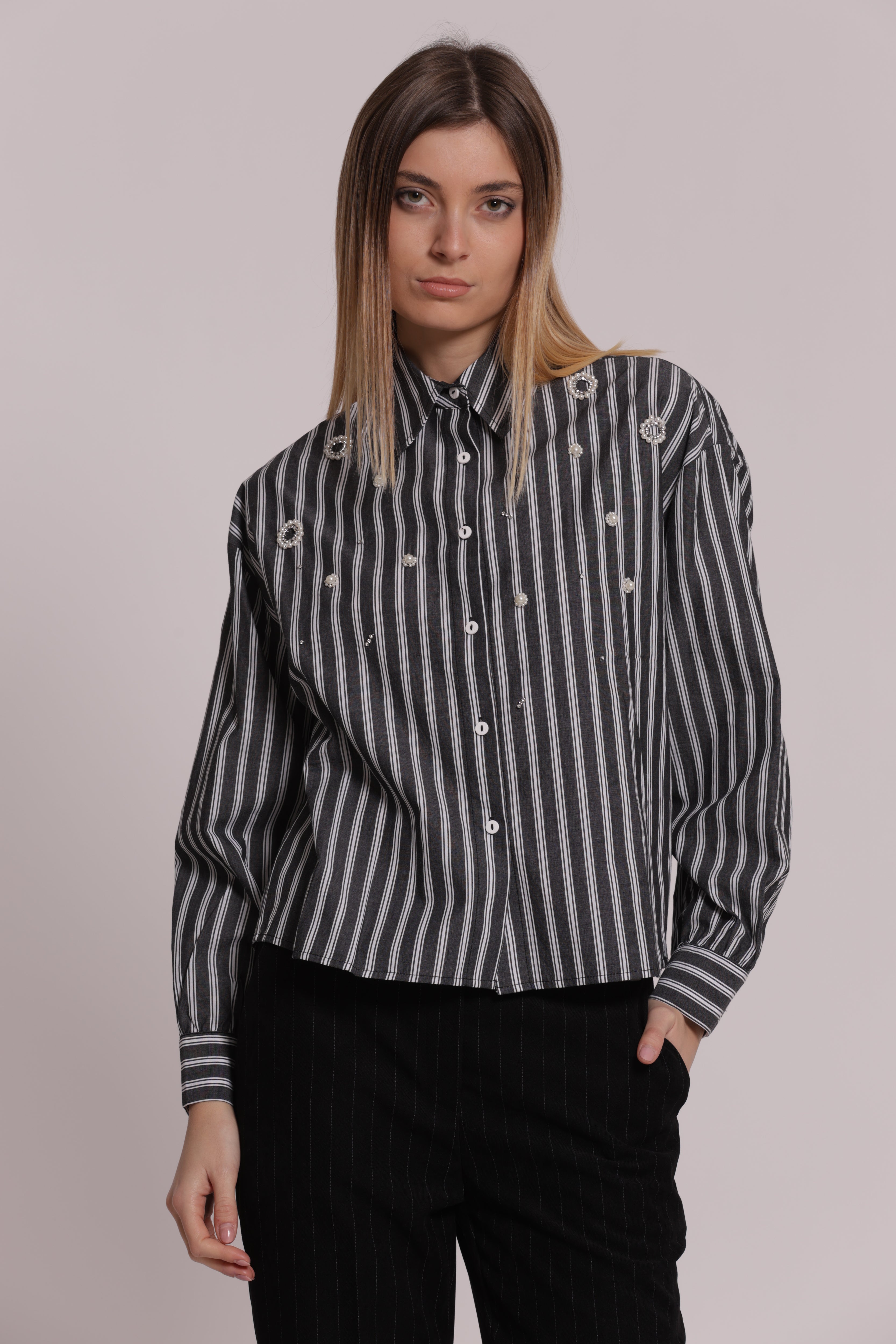 Mimi Mua camicia righe applicazioni azzurro