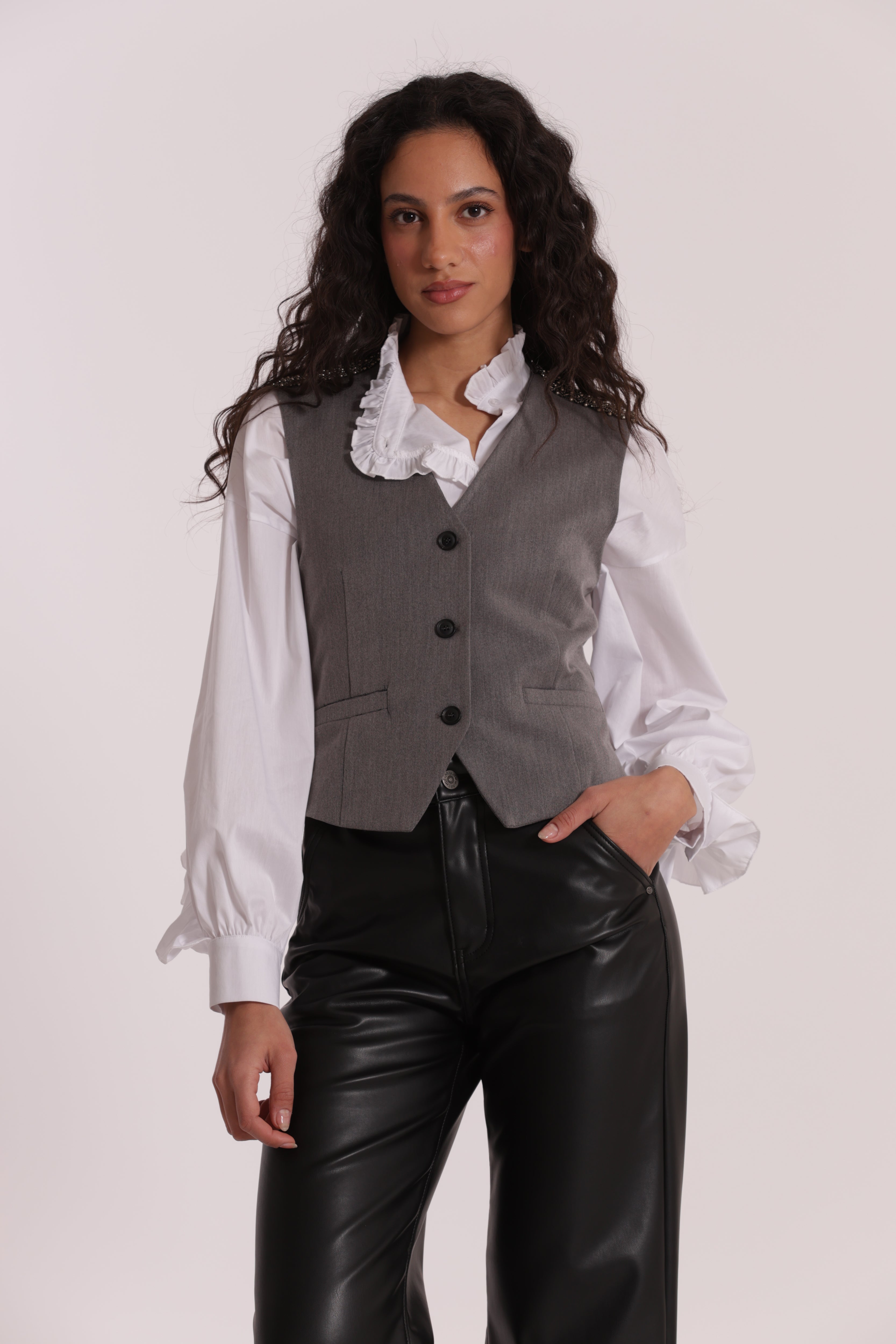 Mimi Mua gilet passamaneria ricamata nero sartoriale