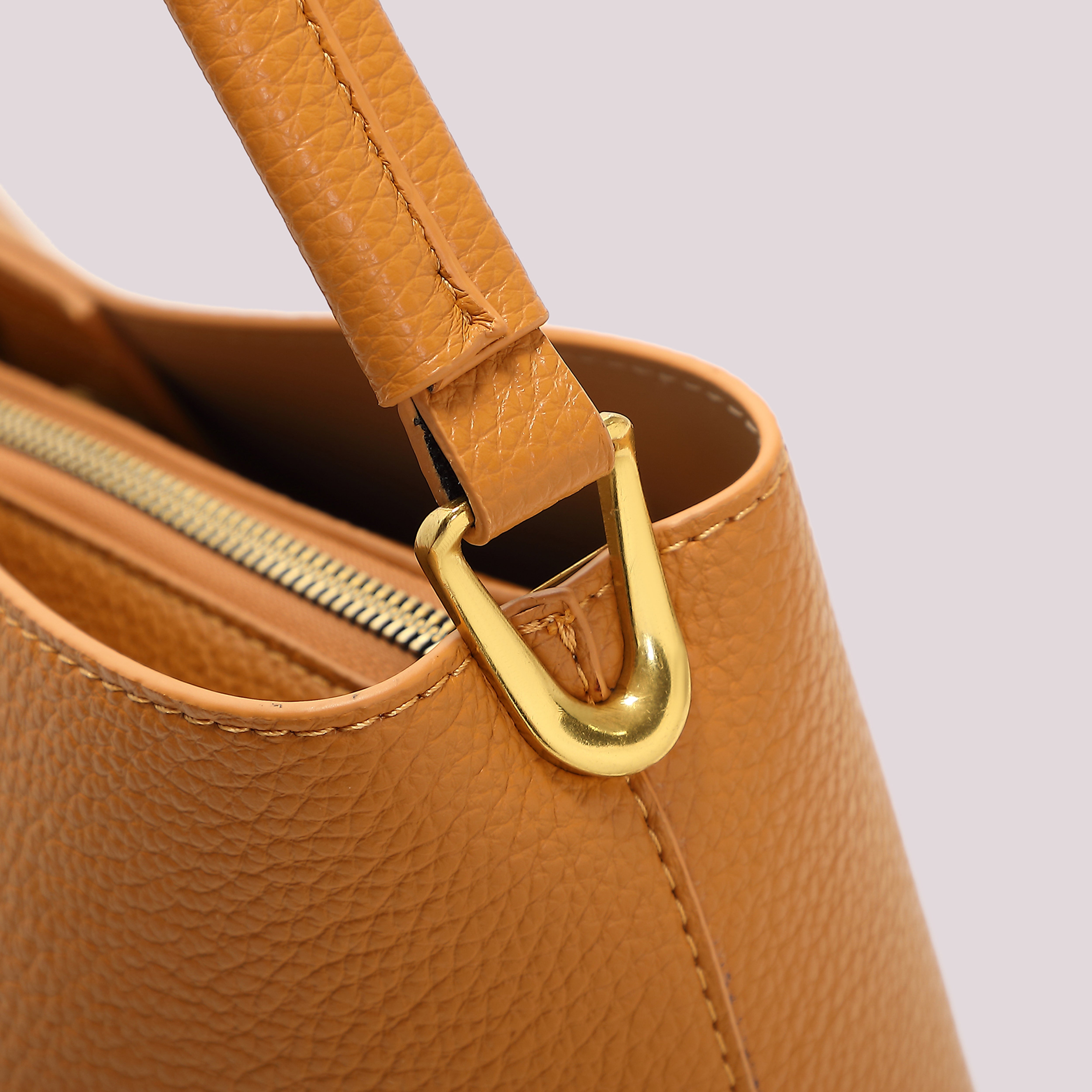 Mimi Mua Secchiello Dettagli Satinati Borsa Mano Nero