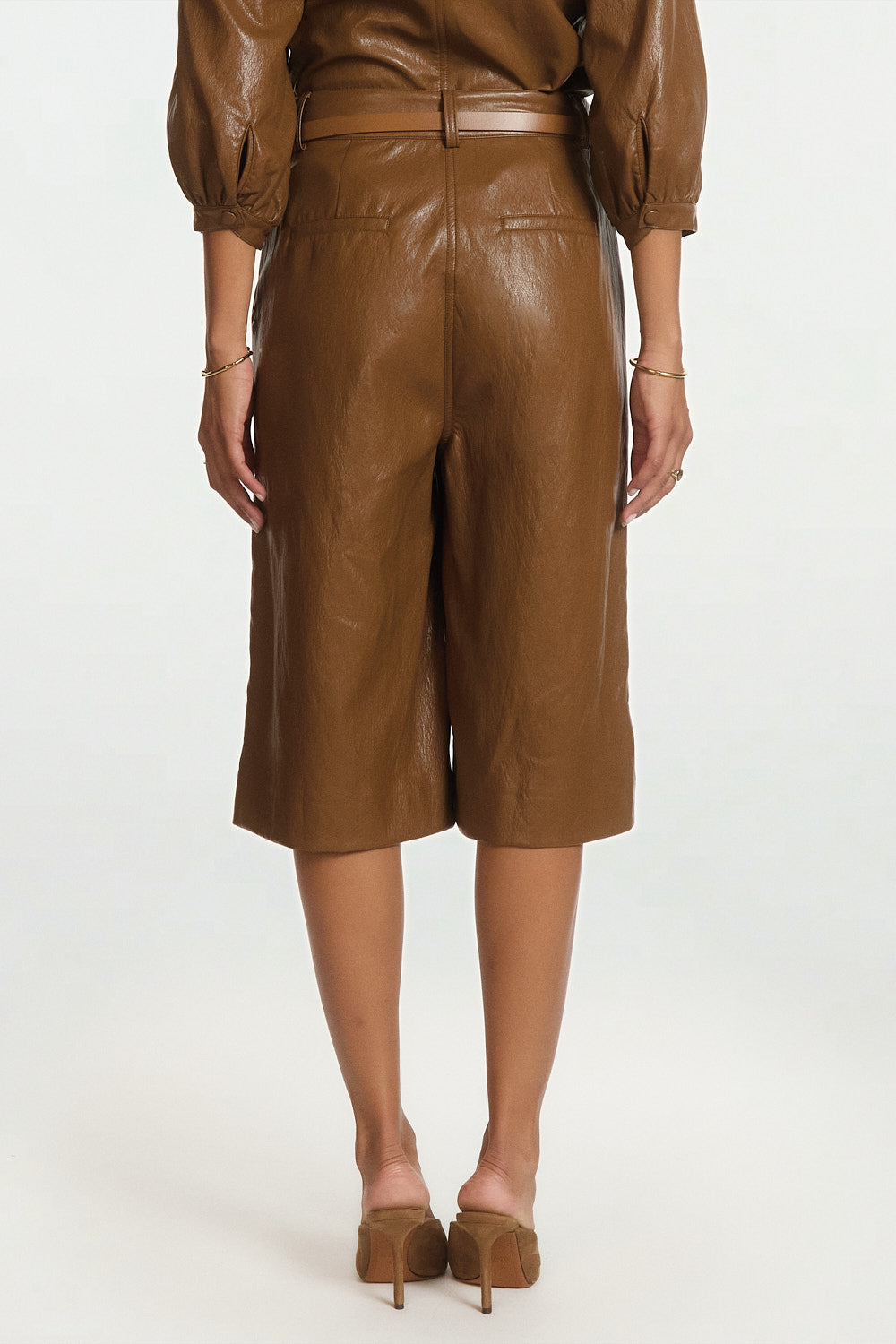 Aaiko Inaya shorts brown sugar ecopelle corti
