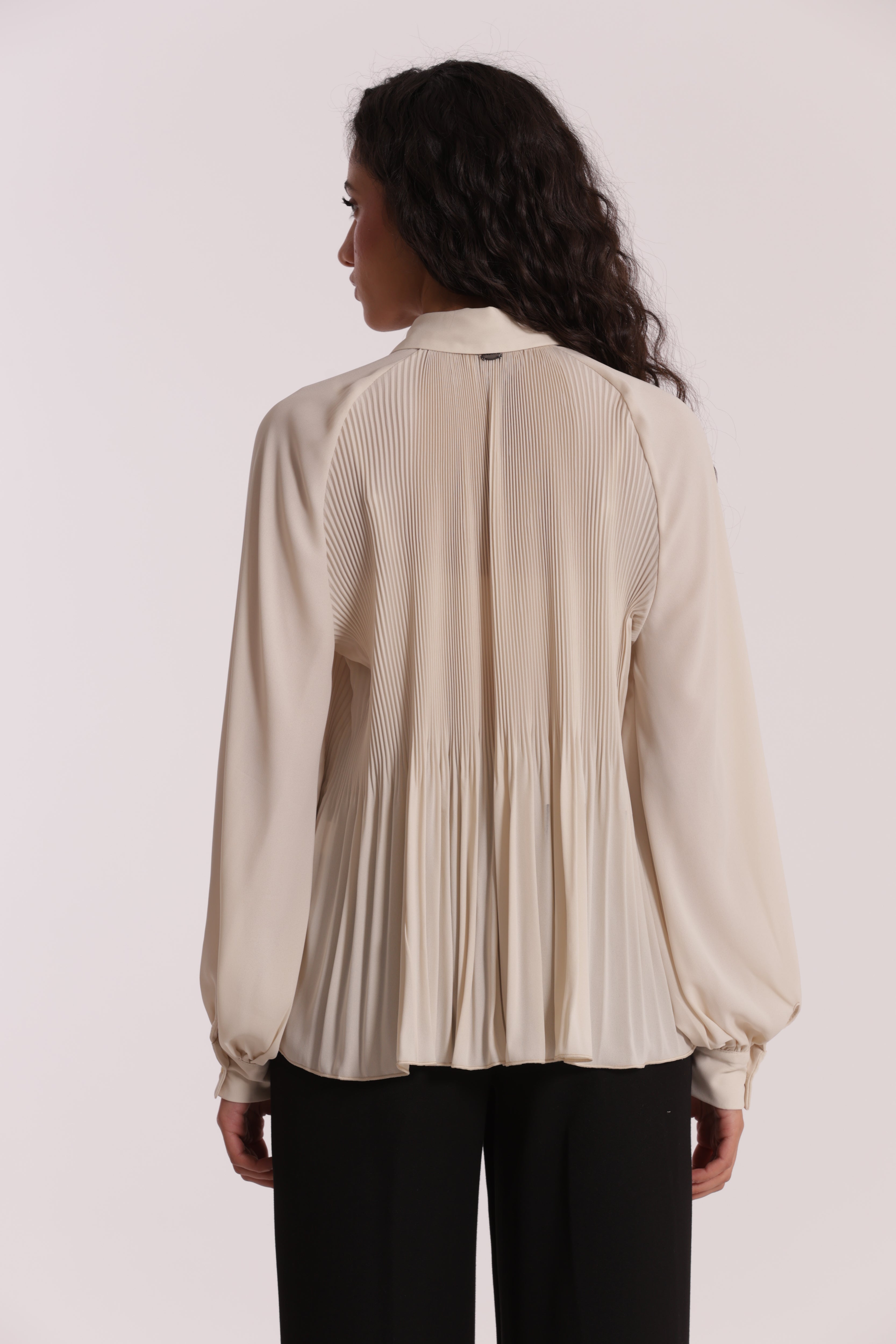 Mimi Mua Camicia Plissè Nera