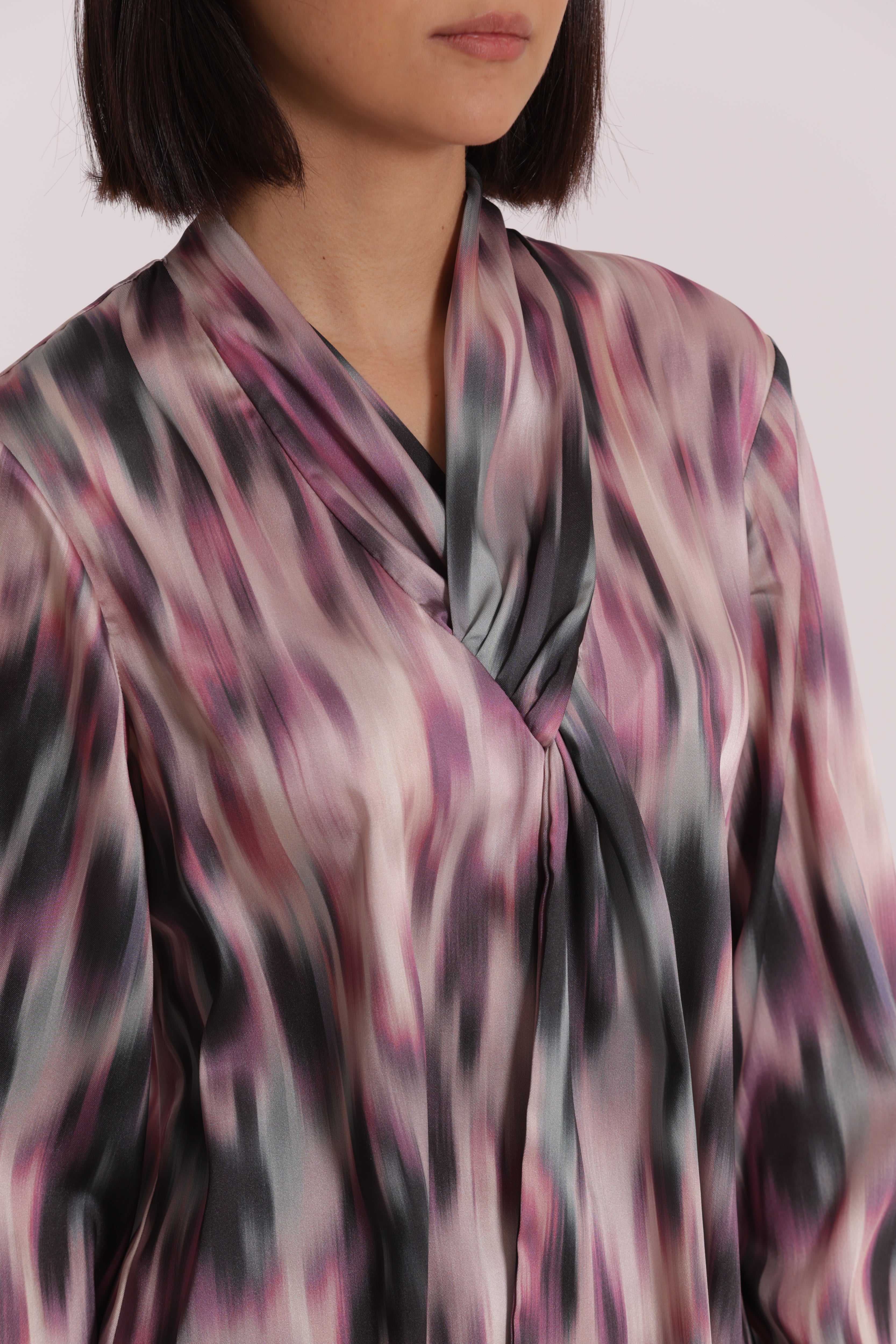 Mimi Mua Blusa con Cravattino Fantasia Fusion blusa mosto