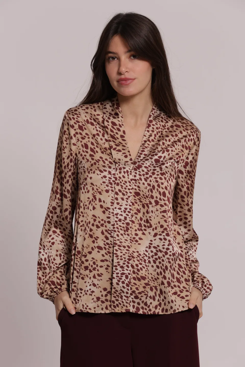 Mimi Mua Blusa Scollo V Maculato Nero/Bianco Fluida